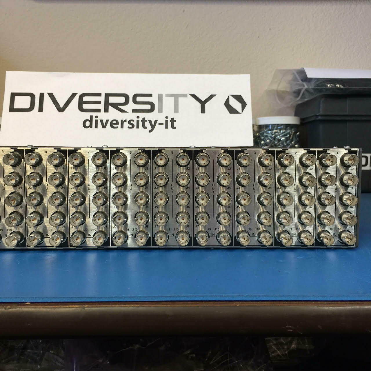 AutoPatch 1YDM 8x8 Rackmount Video Signal Distribution Matrix Switcher