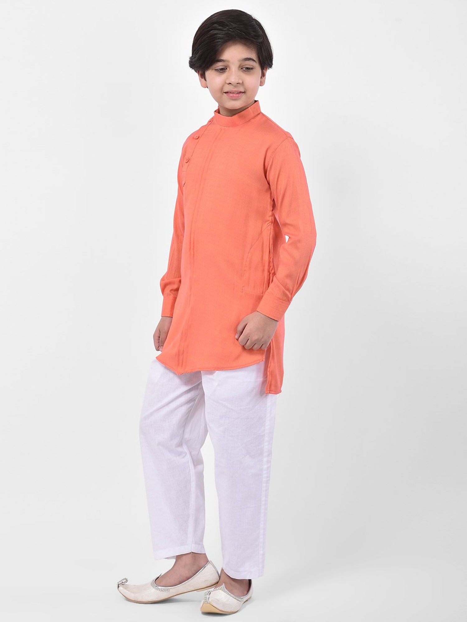 Deyann Kids Peach & White Solid Full Sleeves Kurta with Pyjamas