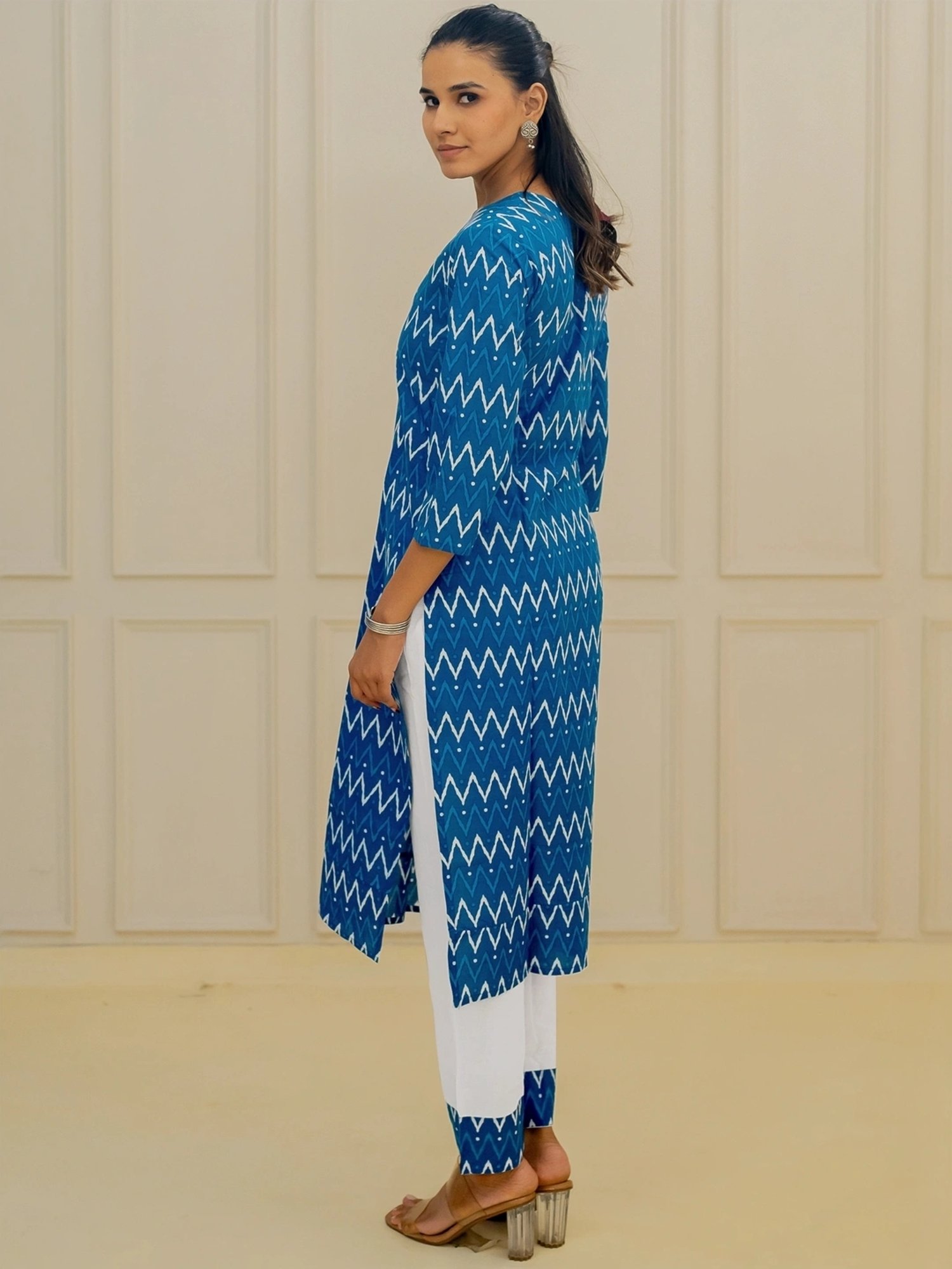 MIRCHI FASHION Blue & White Cotton Printed Kurta Pant Set