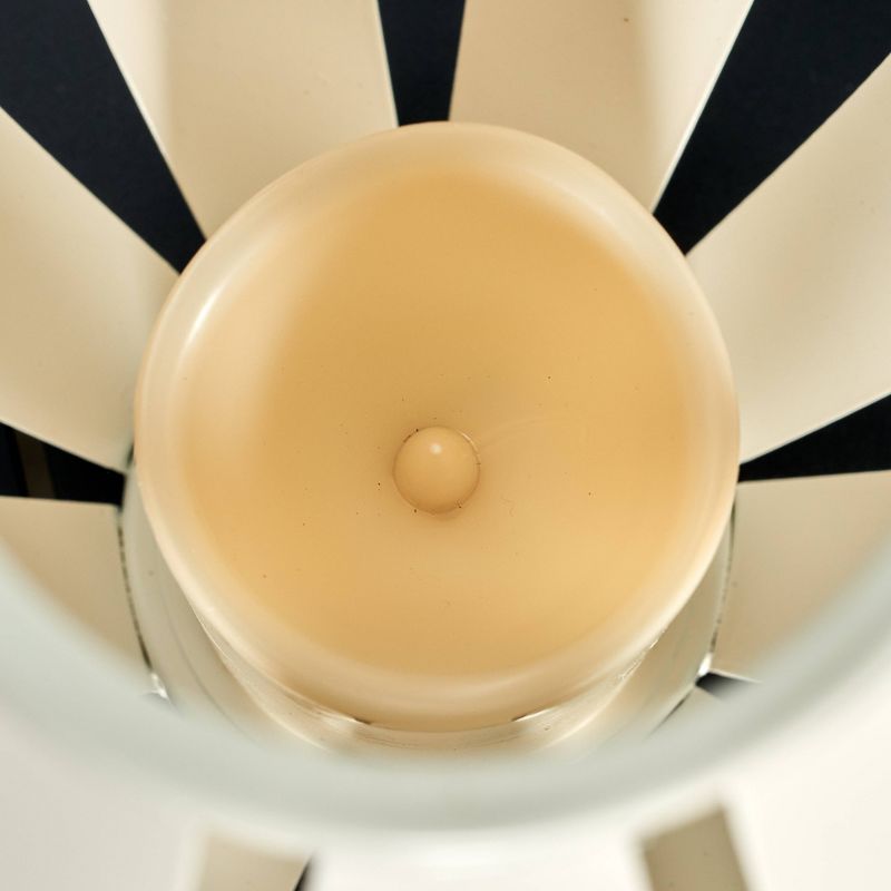 8" LED Solar Portable Outdoor Lantern with Flame - Techko Kobot