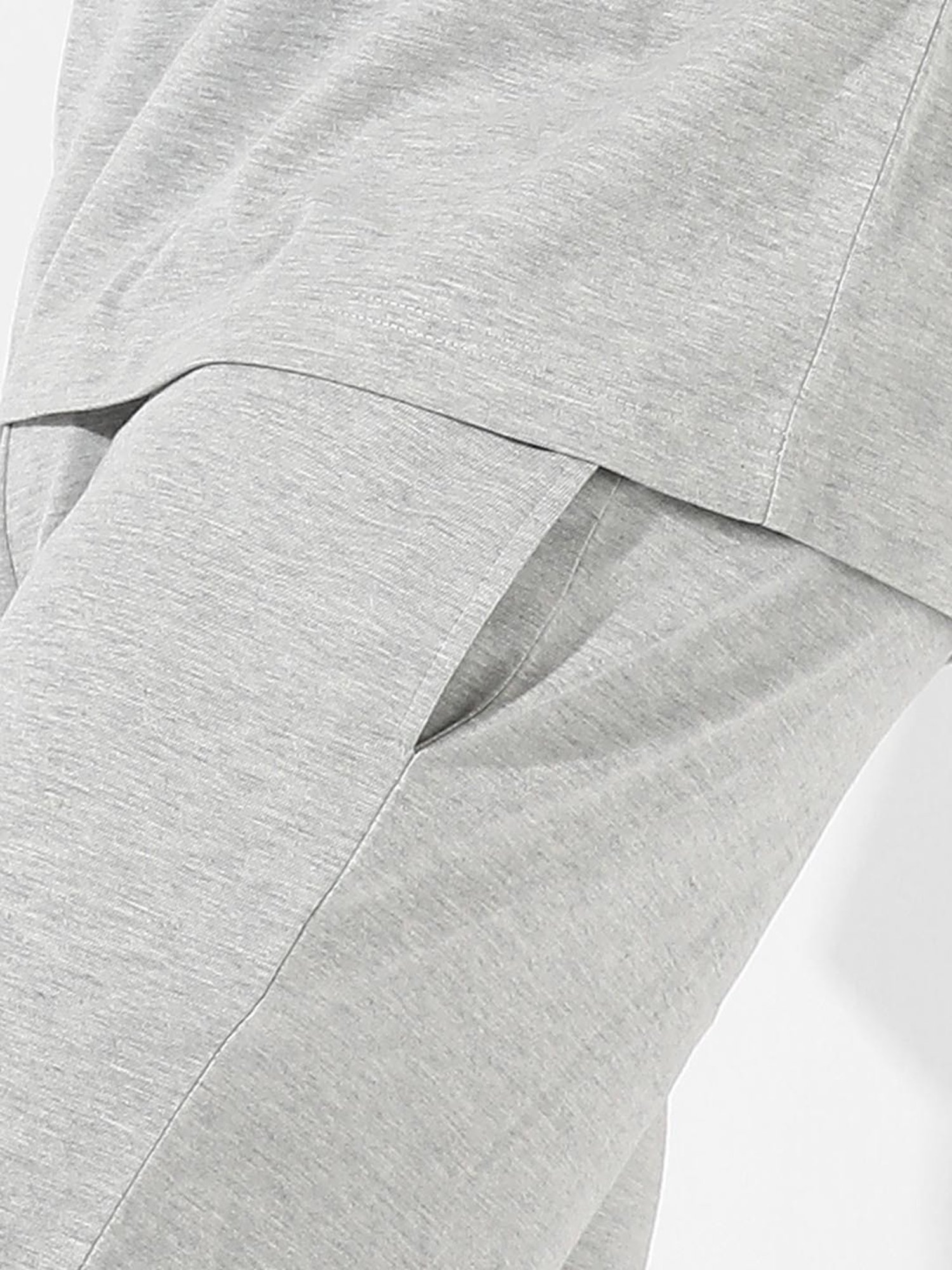 Campus Sutra Grey Regular Fit Burning Rose Printed Co-Ord Set