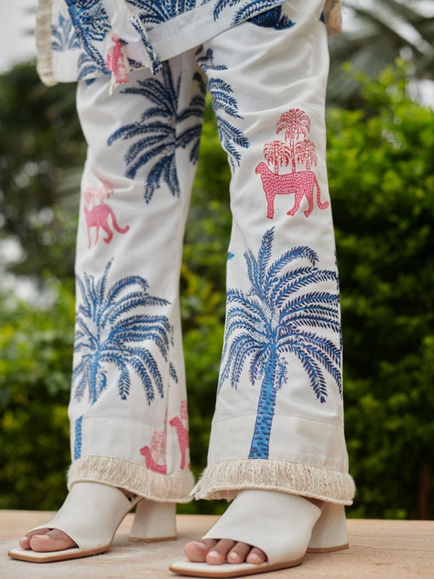 Khajoor Studio White & Blue Sundaze Khajoor Pink Panther Shirt Shirt & Pant Co-ord Set