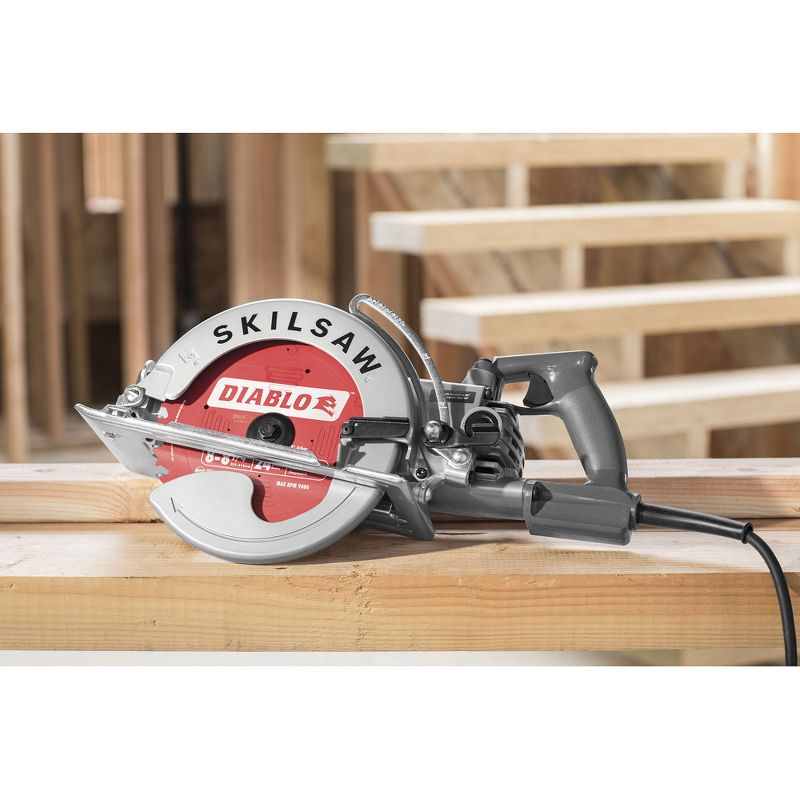 SKILSAW SPT78W-22 15 Amp 8-1/4 in. Aluminum Worm Drive Saw