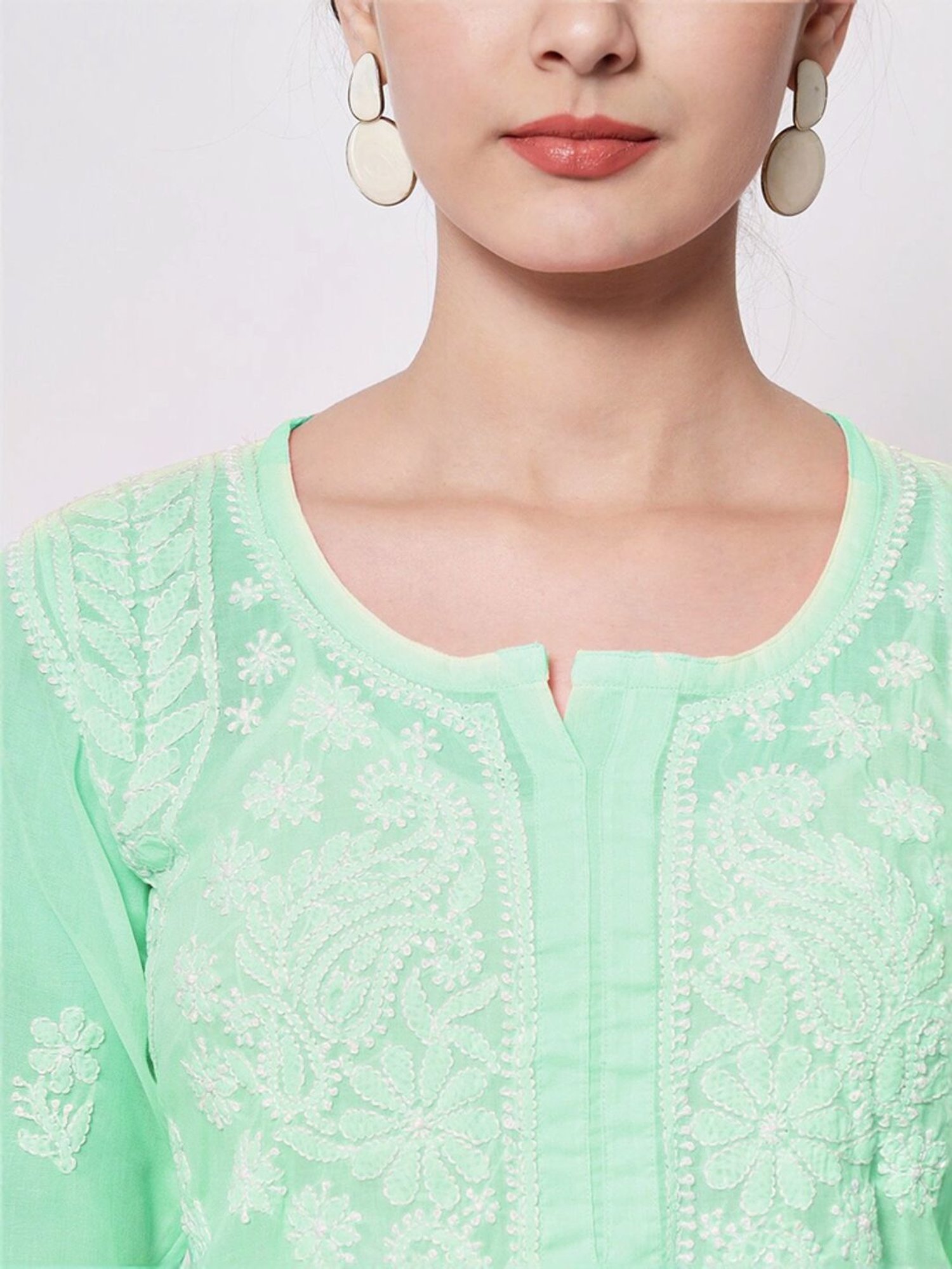 PARAMOUNT CHIKAN Green Cotton Hand Embroidered Chikankari Straight Kurti