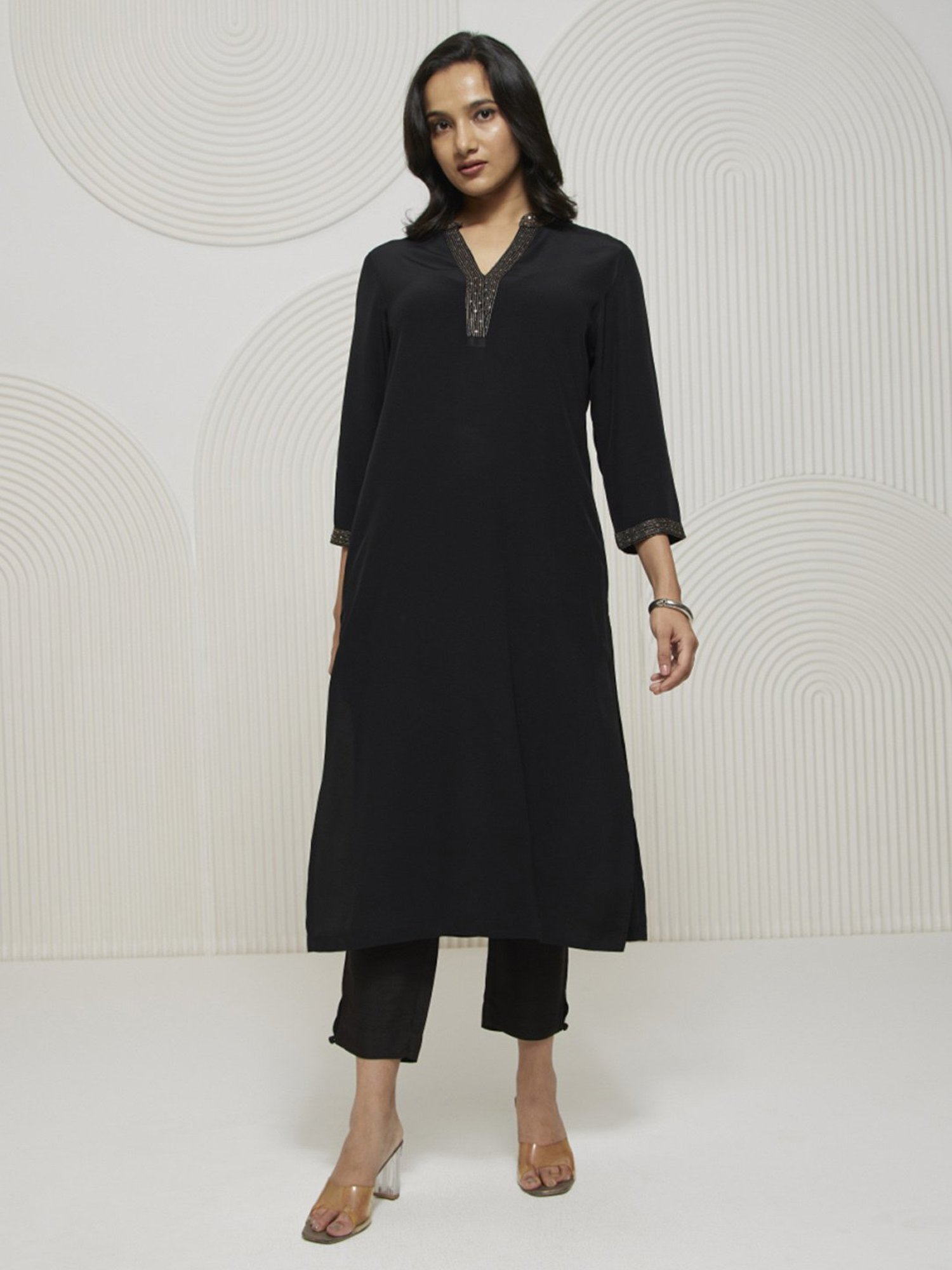 Artagai Jet Set Elevated Basics Slim Pants with Side Slit and Buttons