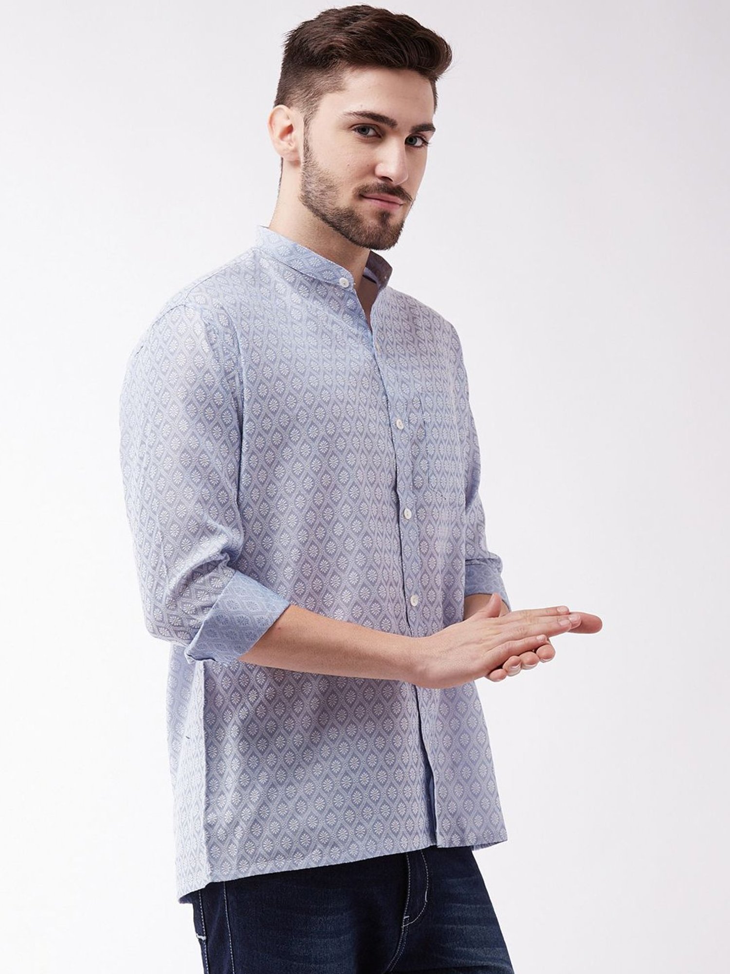 Vastramay Blue Straight Fit Printed Shirts