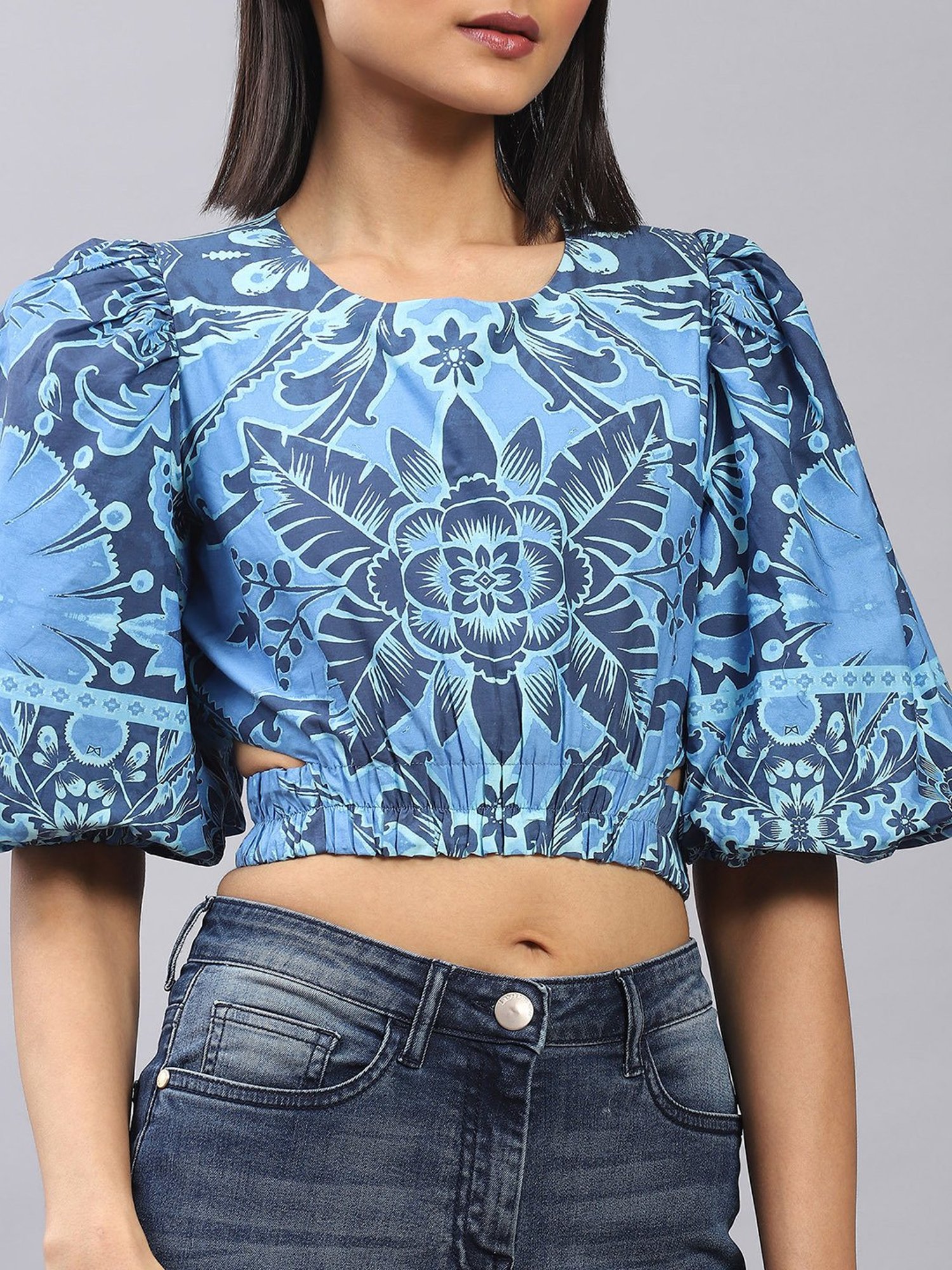 Label Ritu Kumar Blue Printed Crop Top