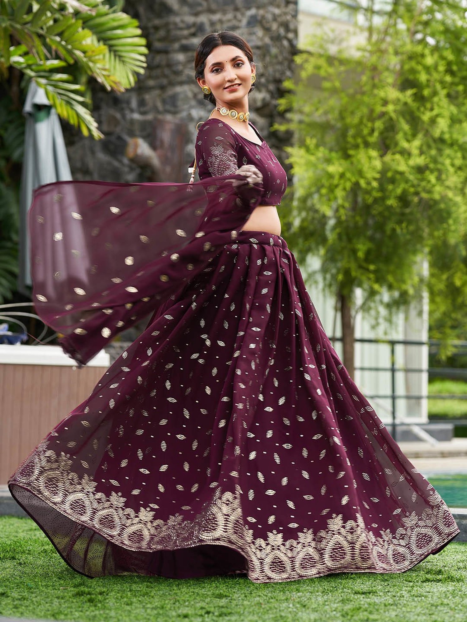 Warthy Ent Purple Embroidered Lehenga Choli Set With Dupatta