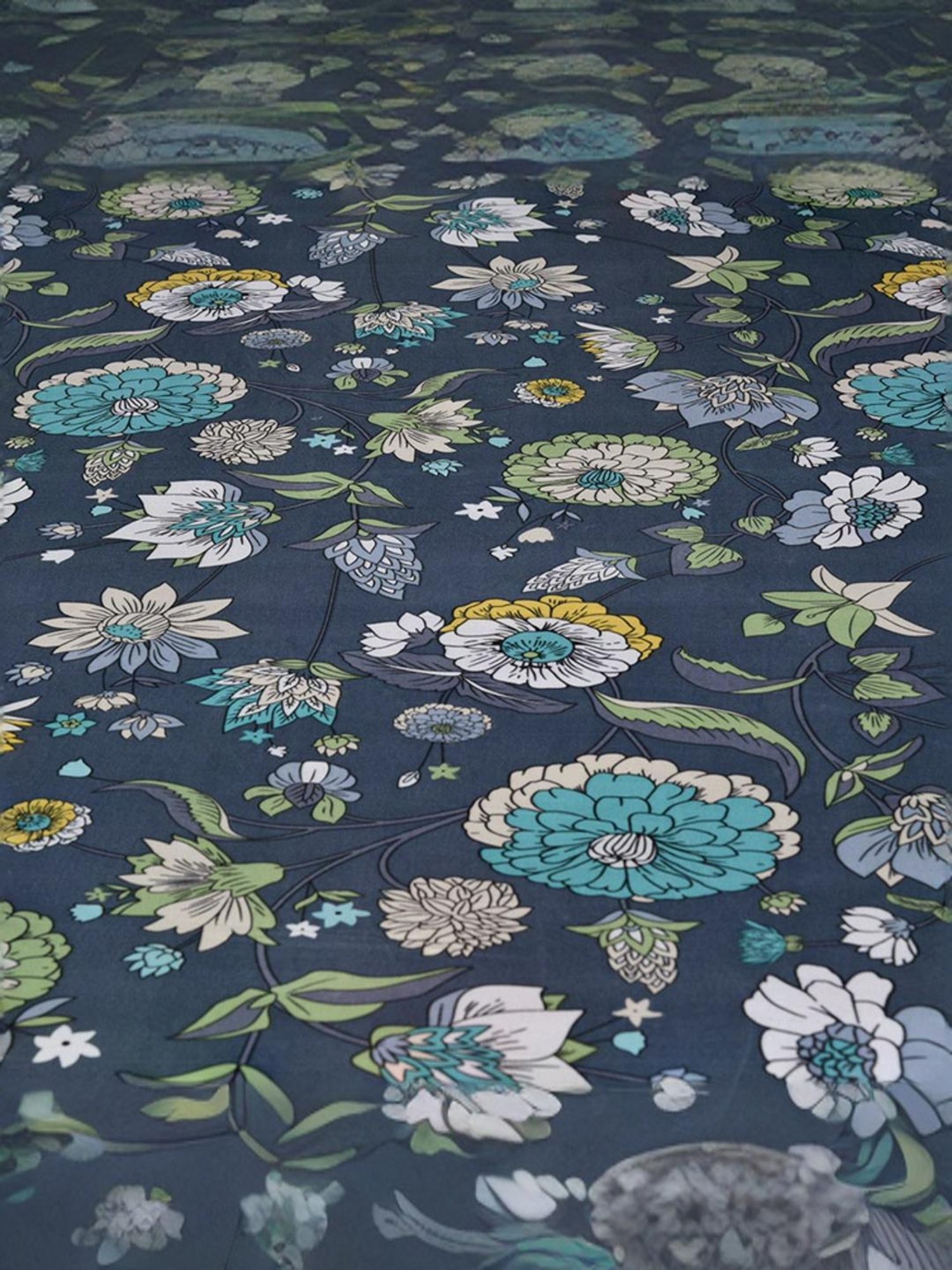 @Home Aurora Black 130 GSM Polyester Double Bedsheet with 2 Pillow Covers