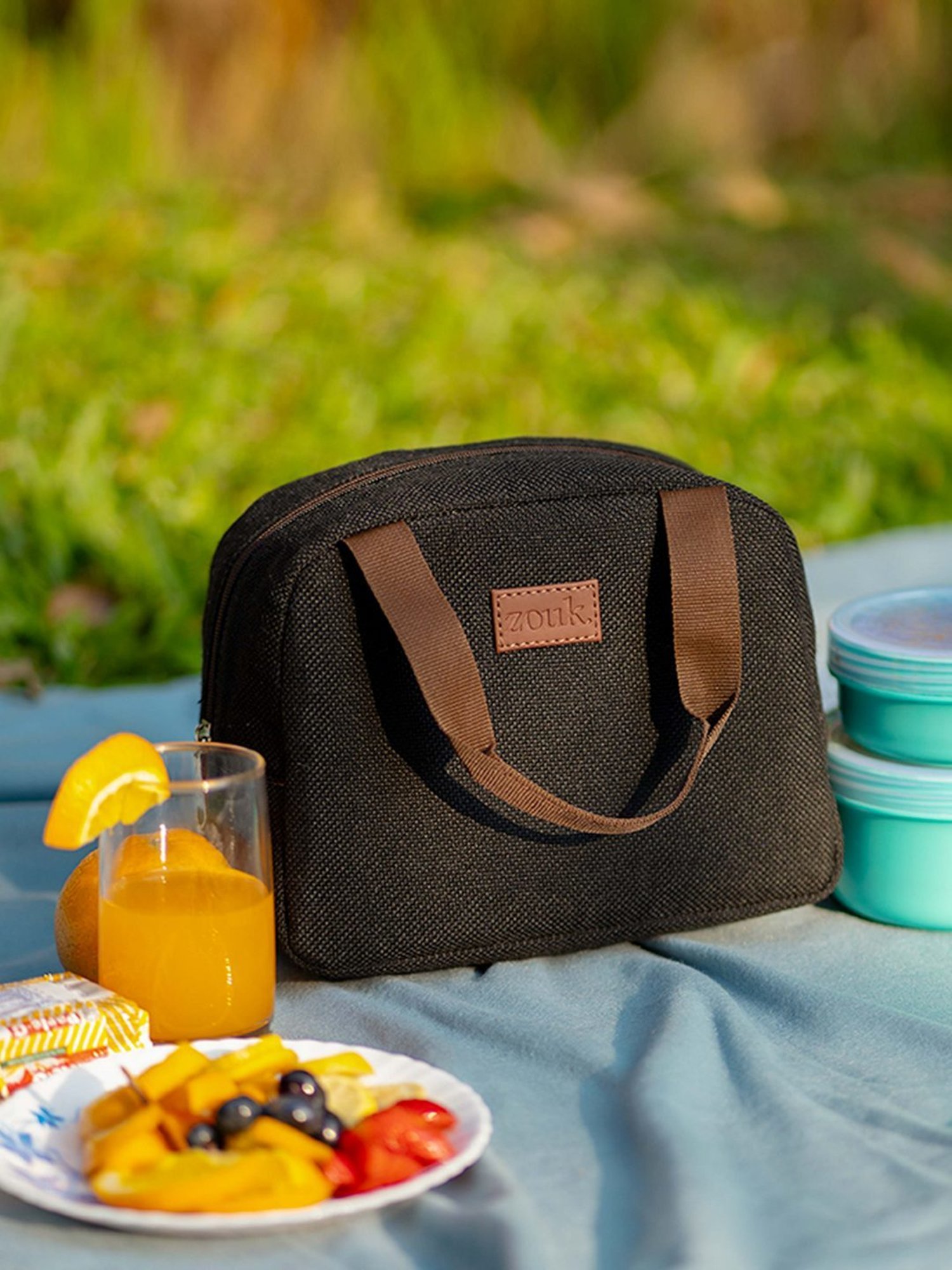 ZOUK Jet Black Printed Lunch Bag