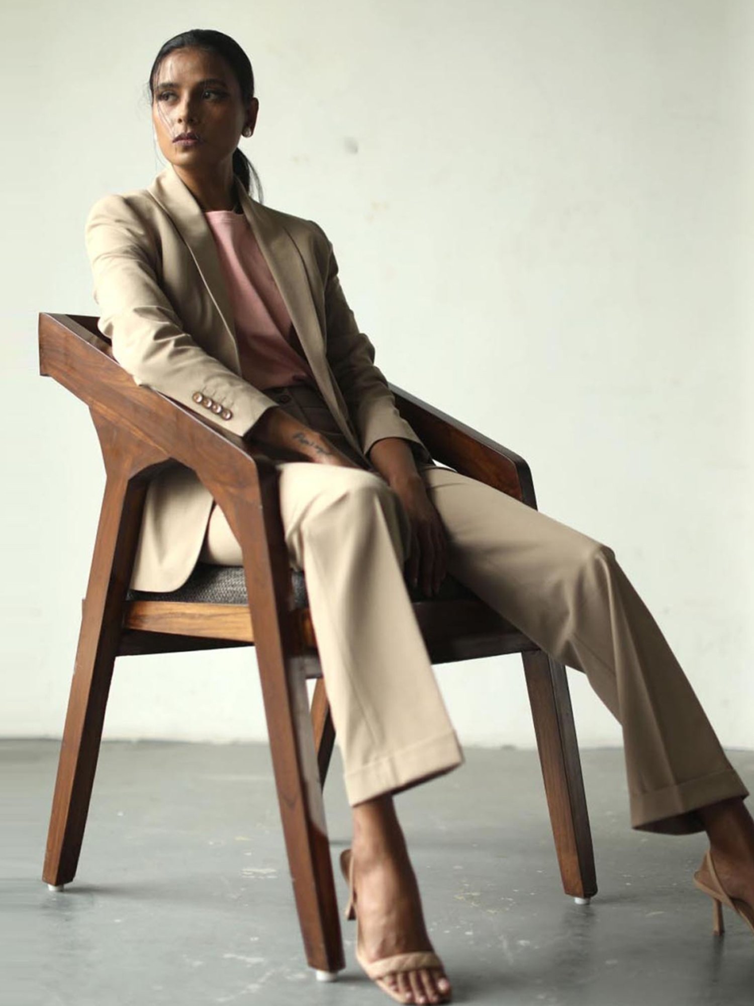 Qua Beige The Menaka Suit