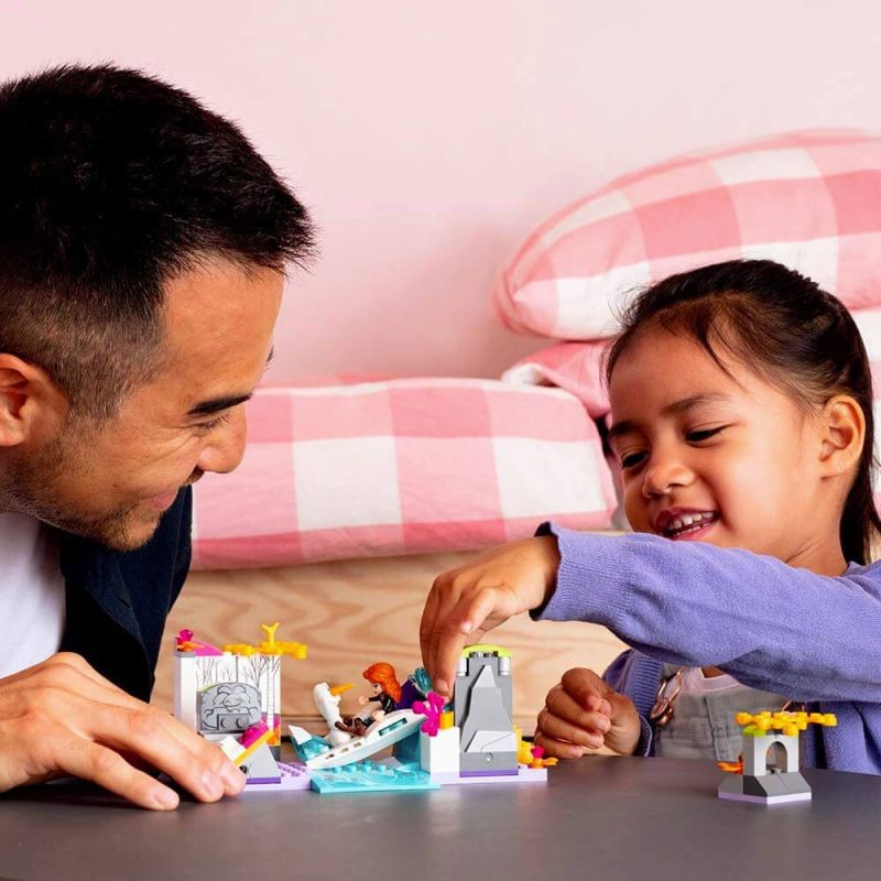 LEGO 41165 Frozen 2 Annas Canoe Expedition