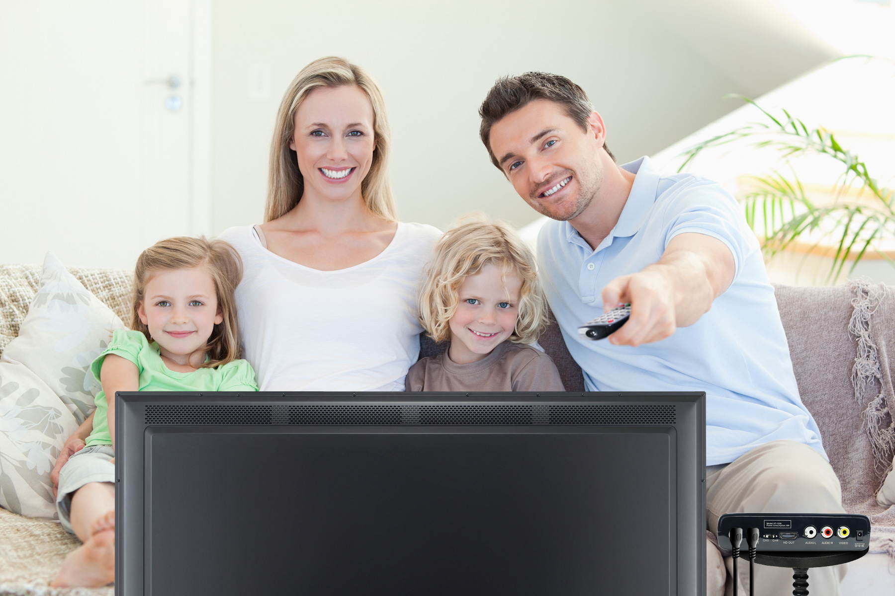 eXuby Digital Converter Box for TV + Flat Antenna + HDMI Cable for Recording & Watching Full HD Channels for FREE (Instant & Scheduled Recording, DVR, 1080P, HDMI Output, 7 Day Guide & LCD Screen)