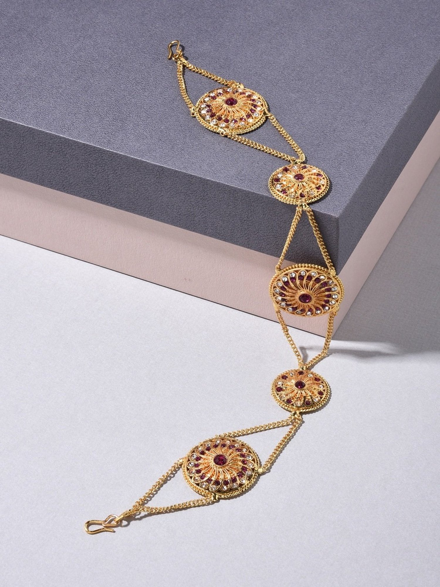 OOMPH White Pearls Wedding Hair Band