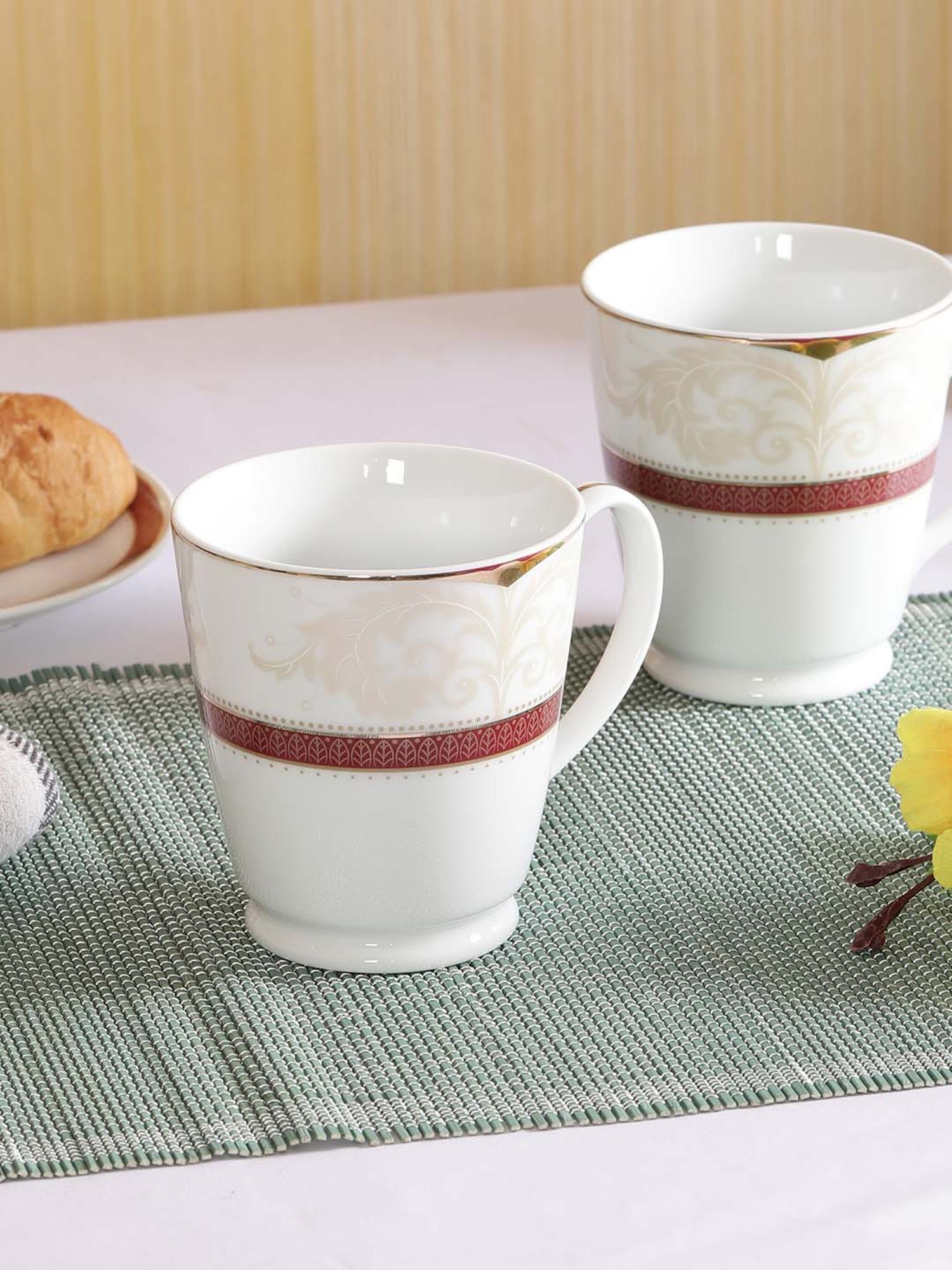 NORITAKE Hearth Off-White & Red Porcelain Queen's Fountain Tea Mug (0.37 L) - Set of 2