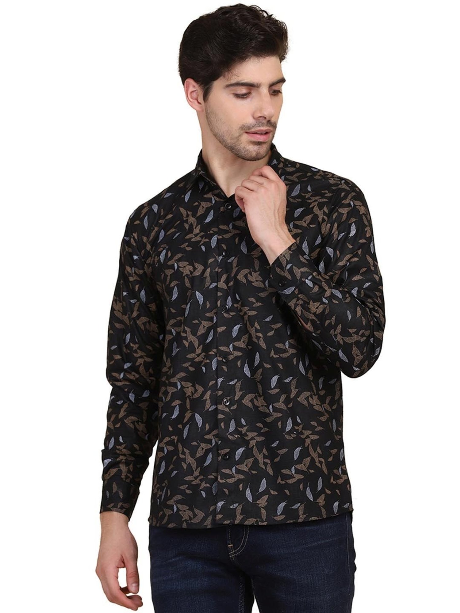 TAHVO Black Cotton Slim Fit Printed Shirt