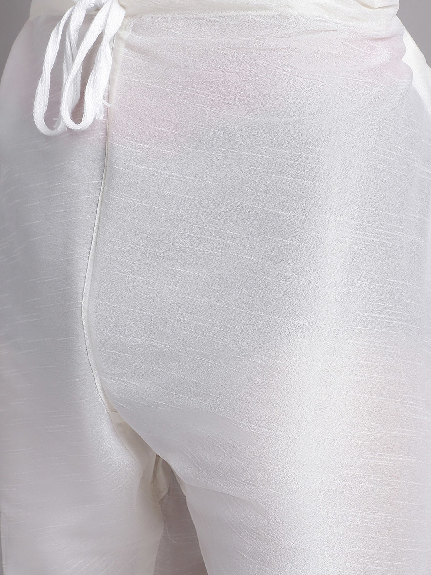 Jompers Cream & White Regular Fit Kurta & Pyjamas With Nehru Jacket