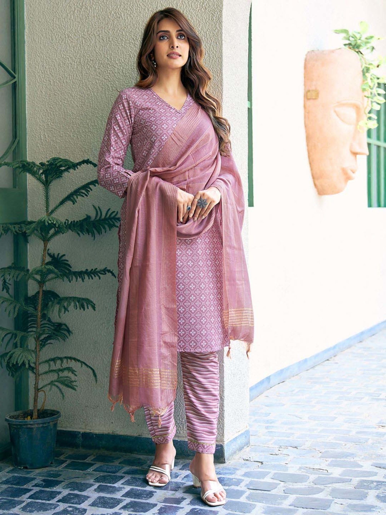 Skylee Purple Cotton Printed Kurta Pant Set With Dupatta