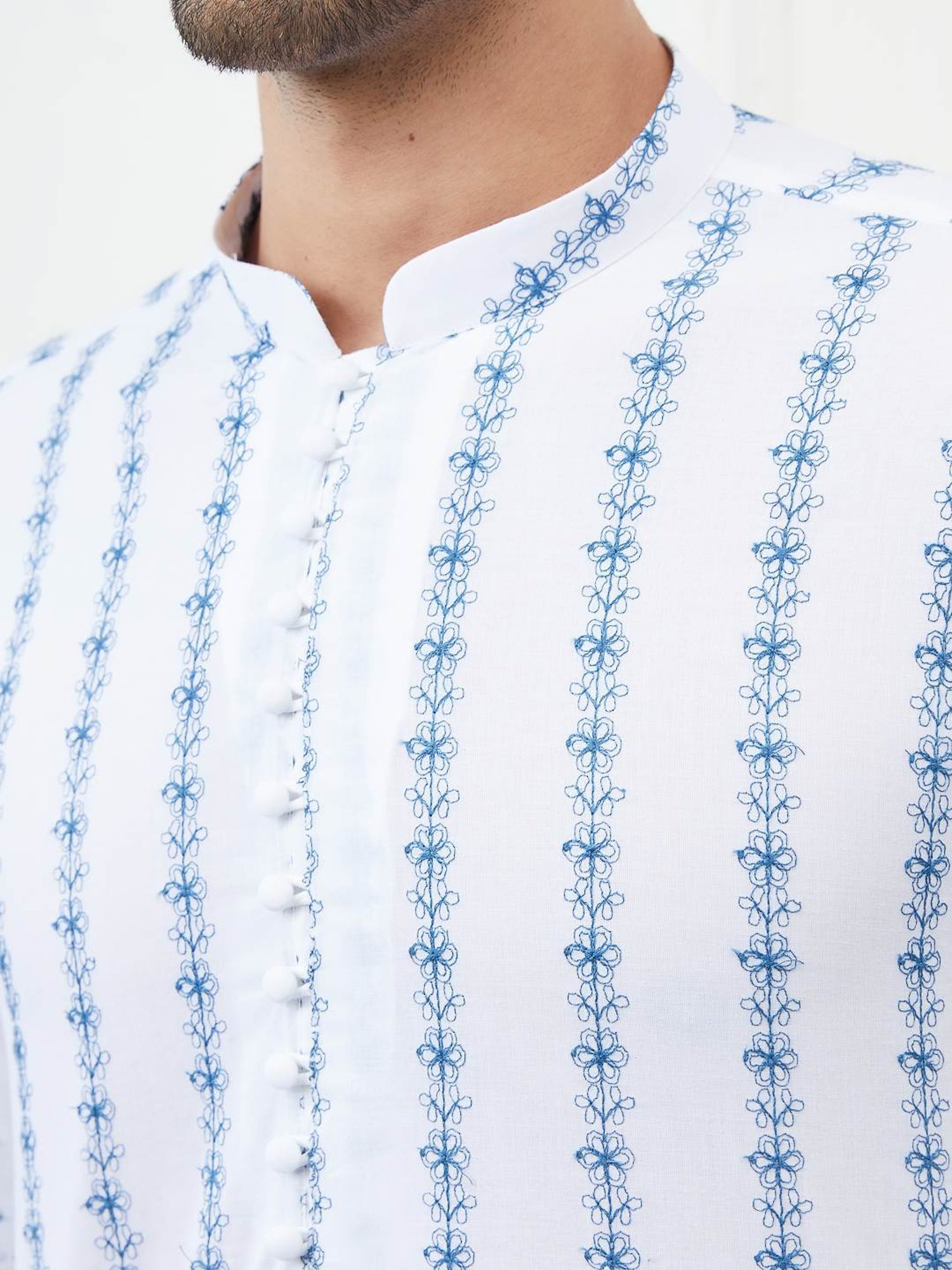 See Designs White & Blue Cotton Regular Fit Chikankari Kurta