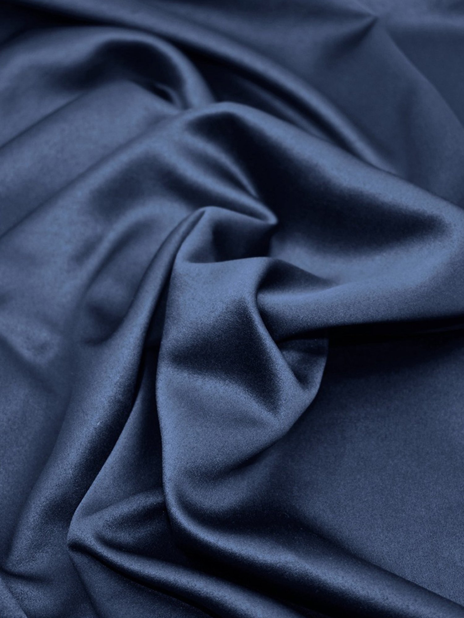 Stoa Paris Date Night Collection 300 TC Navy Sateen Super King Bed Sheet with 4 Pillow Covers