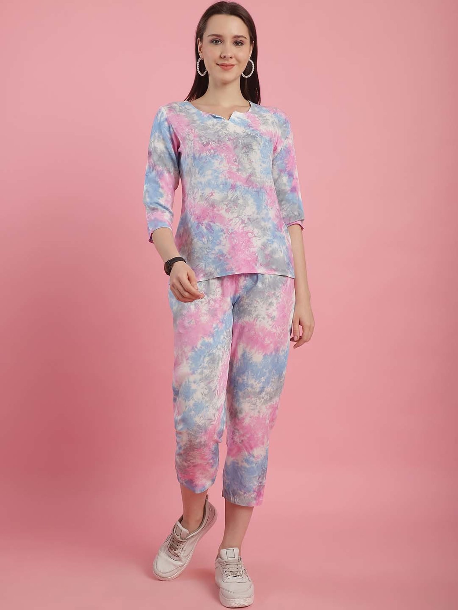 Prakrti Multicolored Tie & Dye Top Capri Set