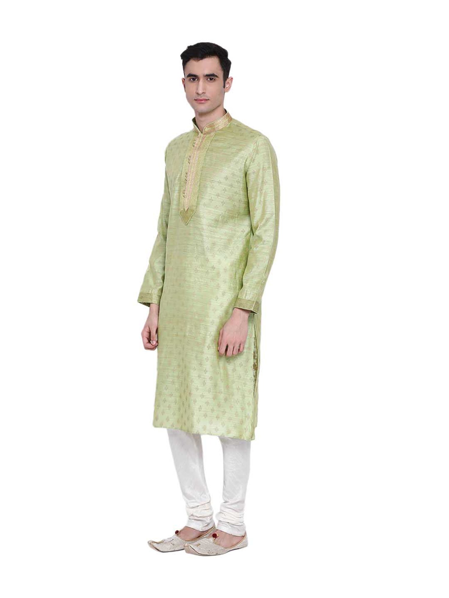 Sanwara Mint Green Embroidered Kurta & Pyjama Set