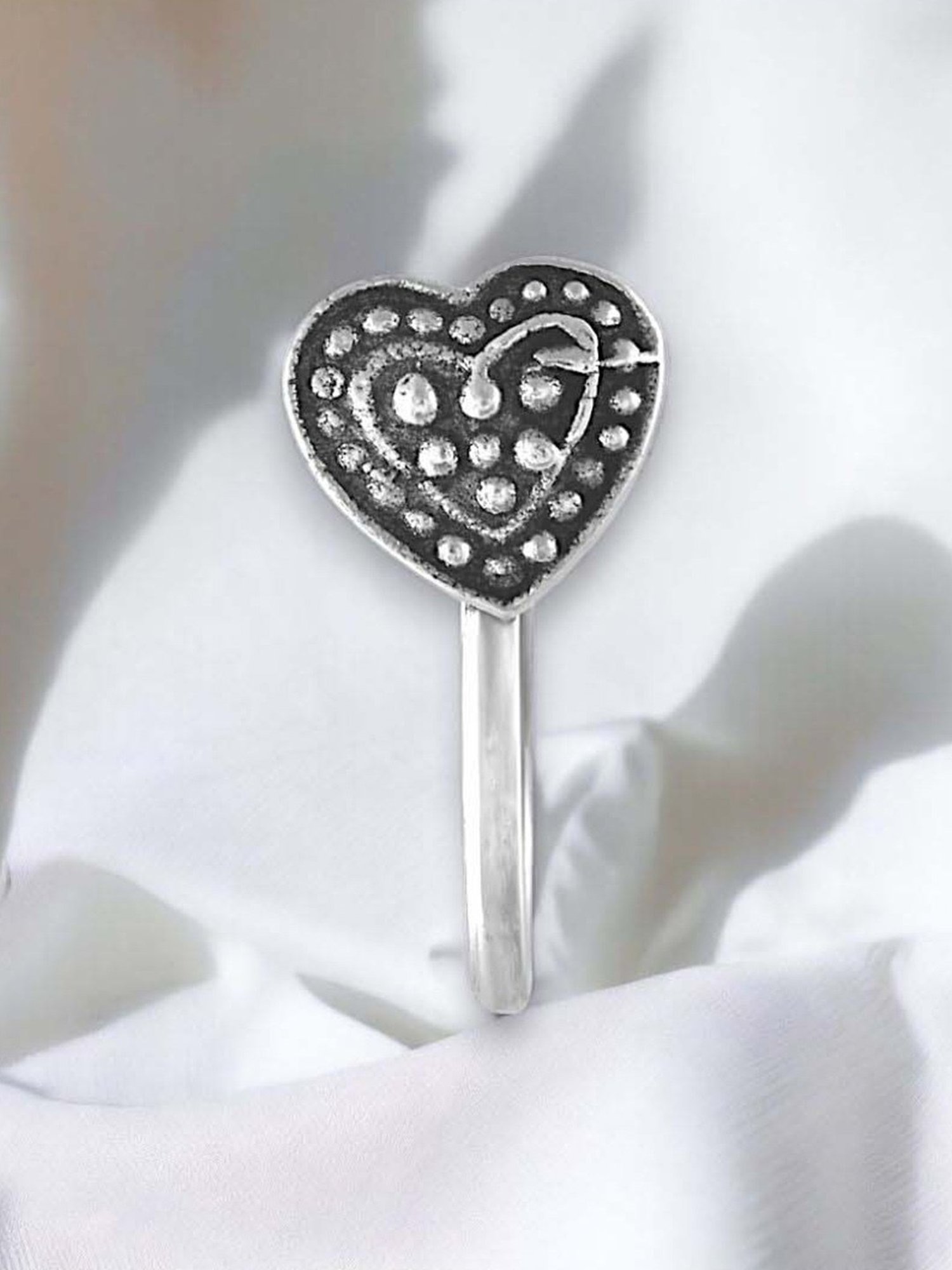 Rihi by P.C. Chandra Jewellers Love Nosepin for Women & Girls