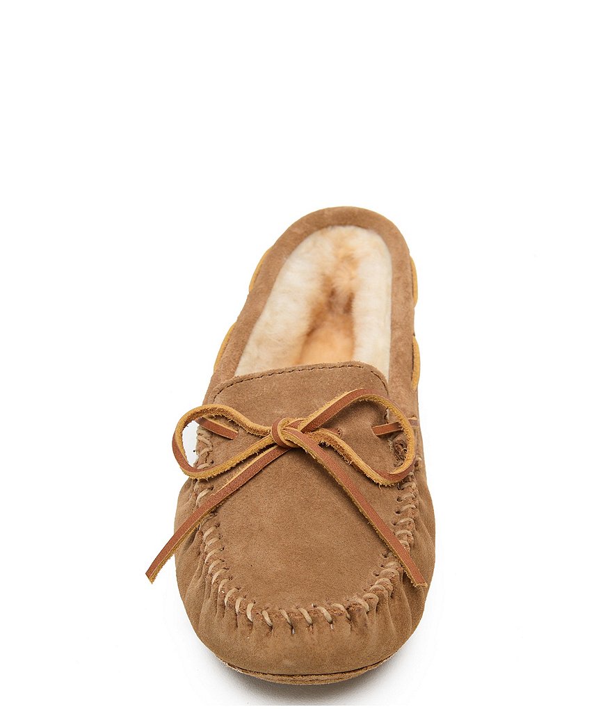 Minnetonka Sheepskin Softsole Moccasins