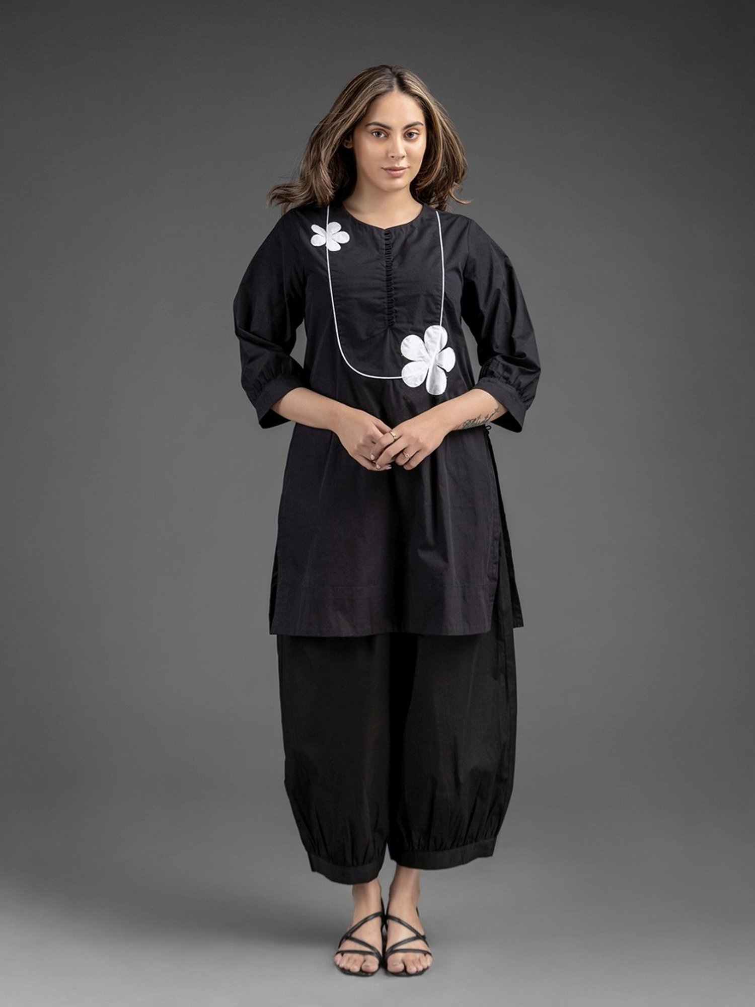 House of Manaa Black Hom Allure Kurta with Pant