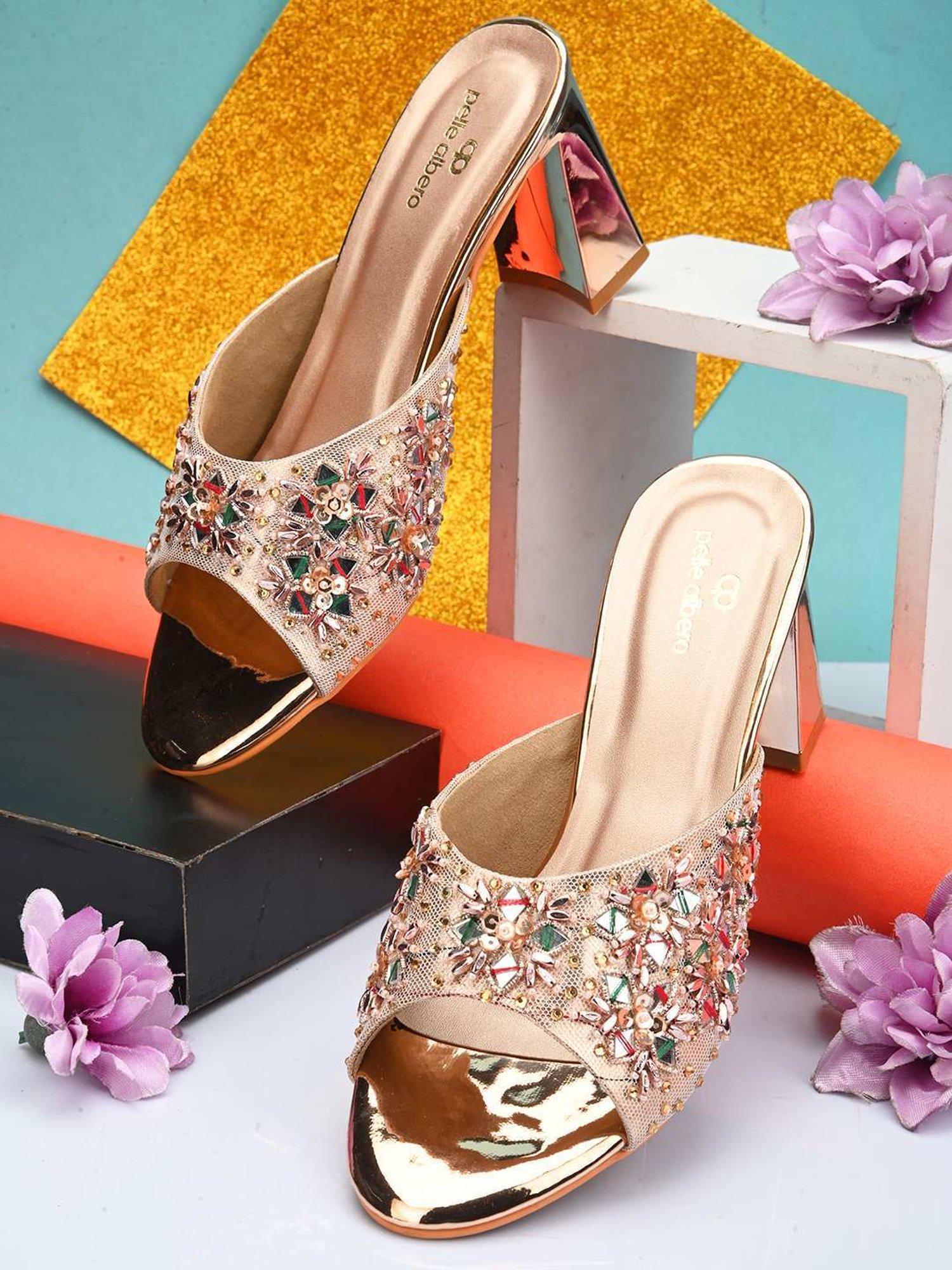 Pelle Albero Women's Sultan Ethnic Sandals