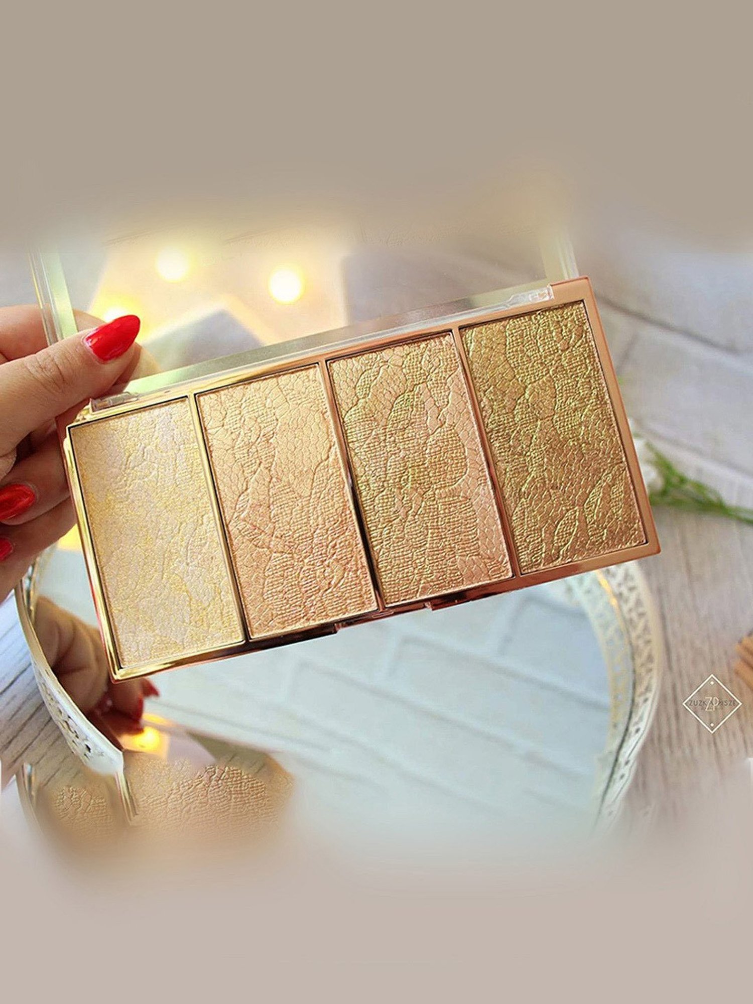 Makeup Revolution Highlighter Palette Vintage Lace - 20 gm