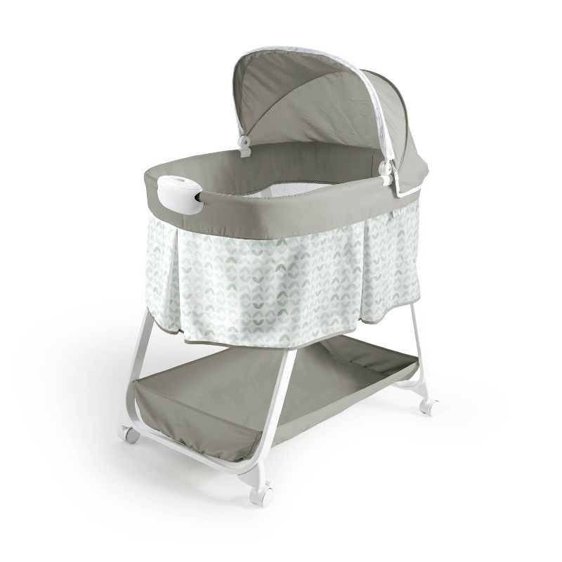 Simmons Kids' Silent Auto Gliding Deluxe Bassinet - Embossed Paisley