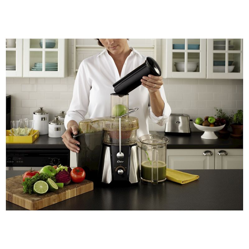 Oster JusSimple Easy Juicer Juice Extractor 900W - FPSTJE9010-000