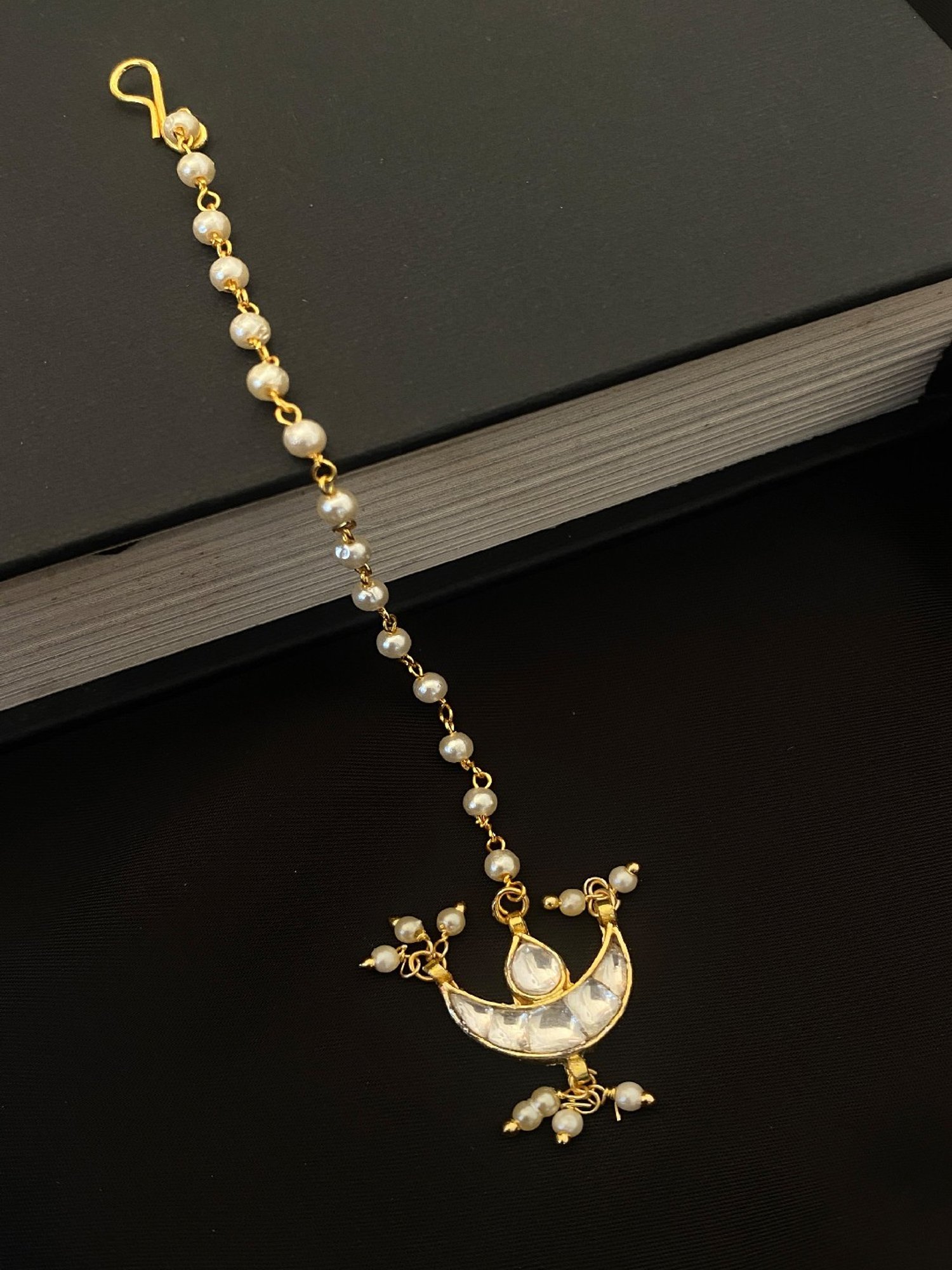 Abdesigns Elite Pachi Kundan Gold-Plated Maang Tikka