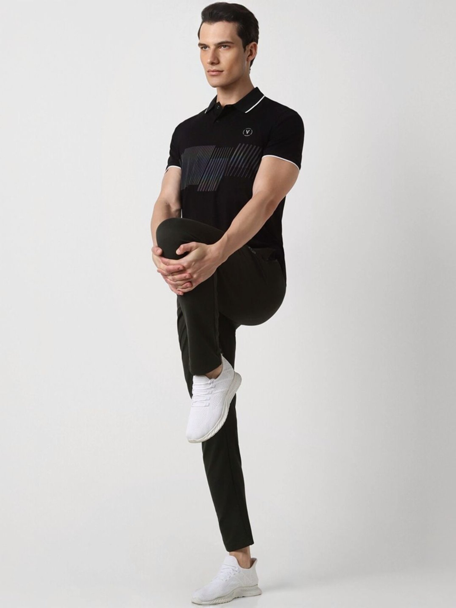 Van Heusen Black Cotton Regular Fit Printed T-Shirt