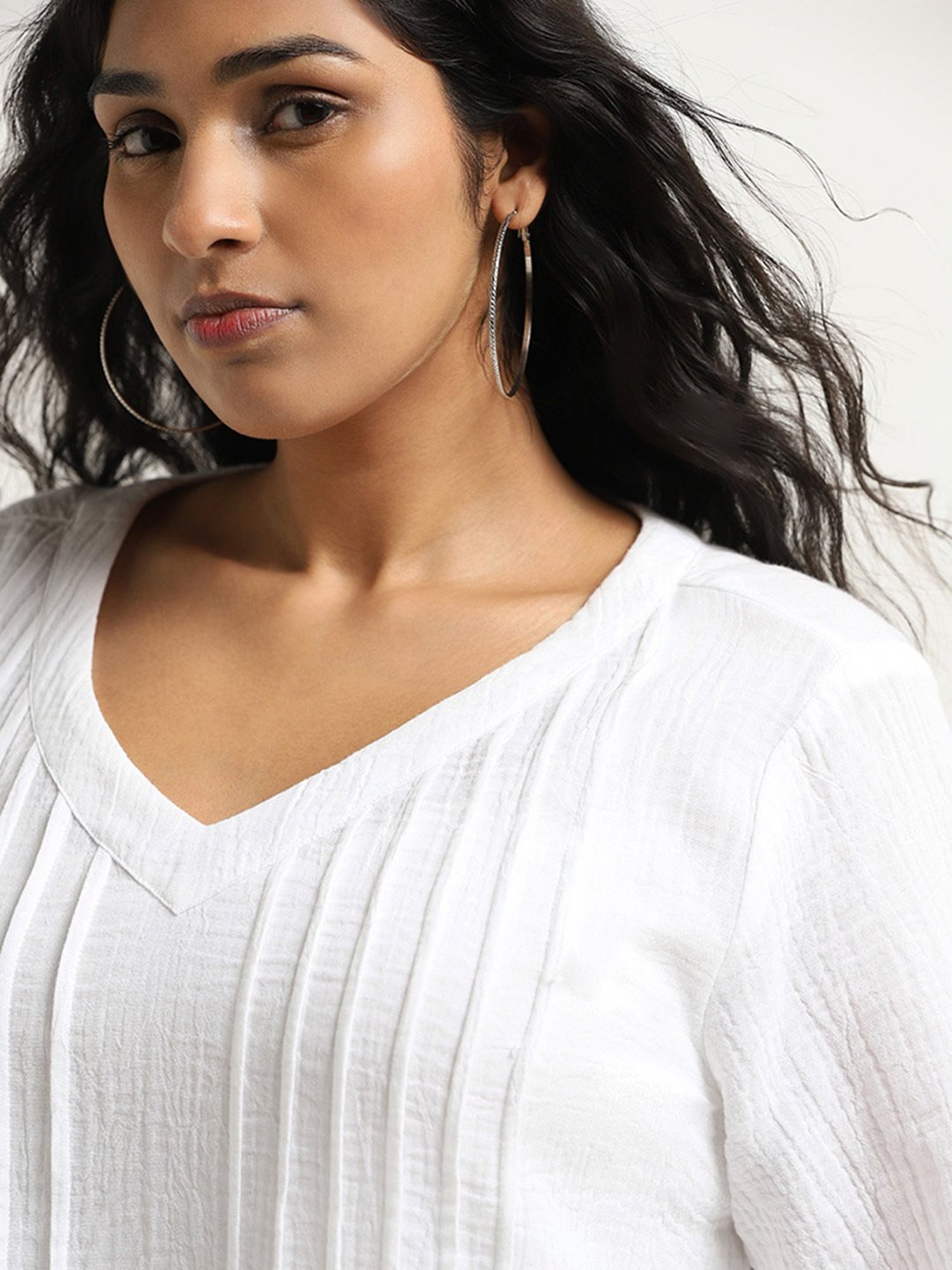 Gia by Westside White Textured Crinkled Blouse