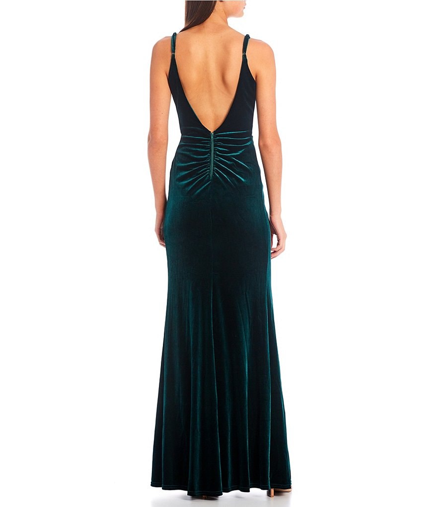 City Vibe Spaghetti Strap Notch V-Neck Slim Velvet Long Dress