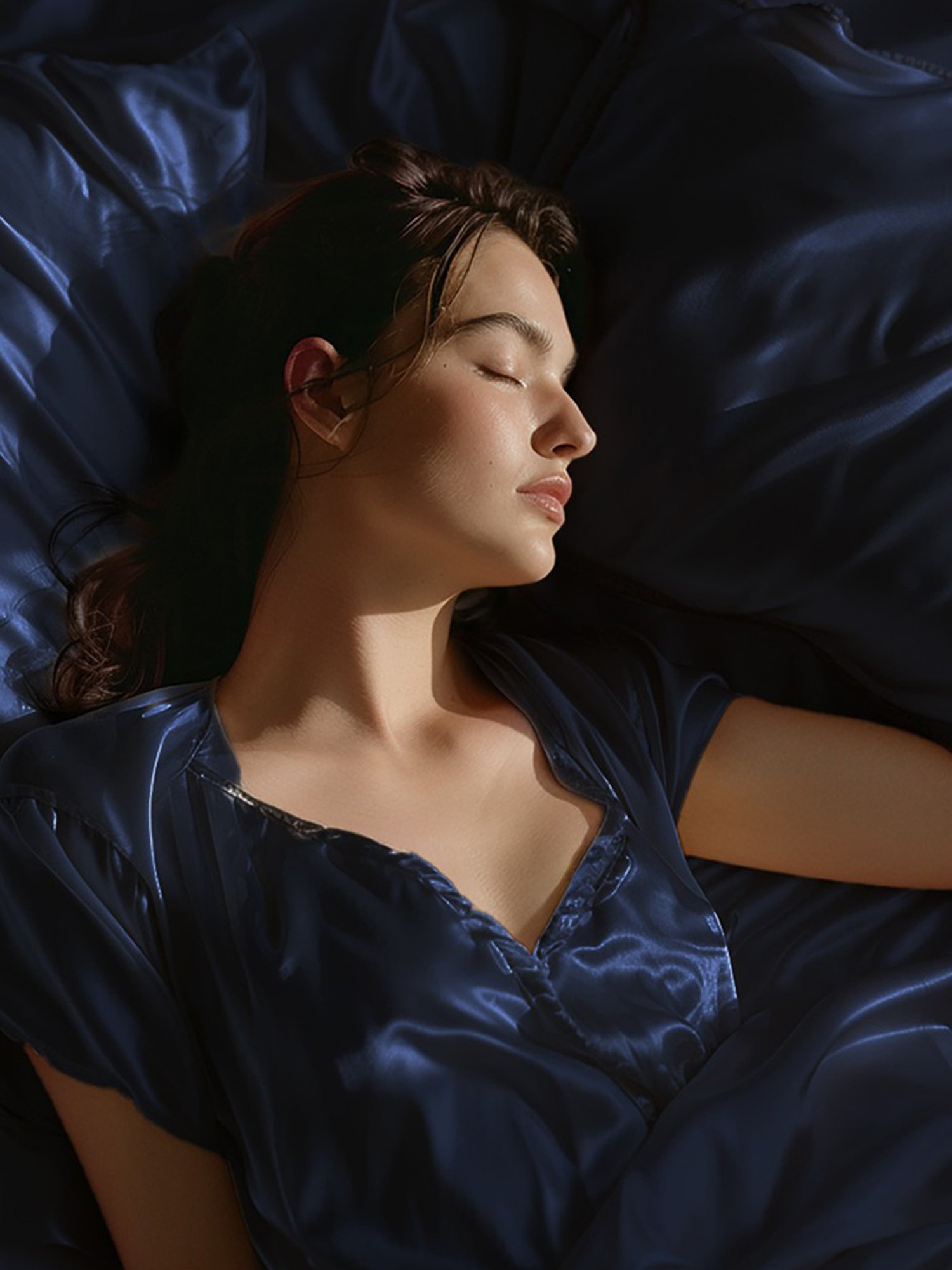 Stoa Paris Date Night Collection 300 TC Navy Sateen Super King Bed Sheet with 4 Pillow Covers