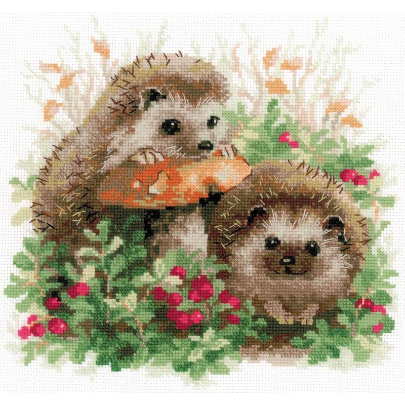 RIOLIS Counted Cross Stitch Kit 9.75"X9.75"-Hedgehogs In Lingonberries (14 Count)