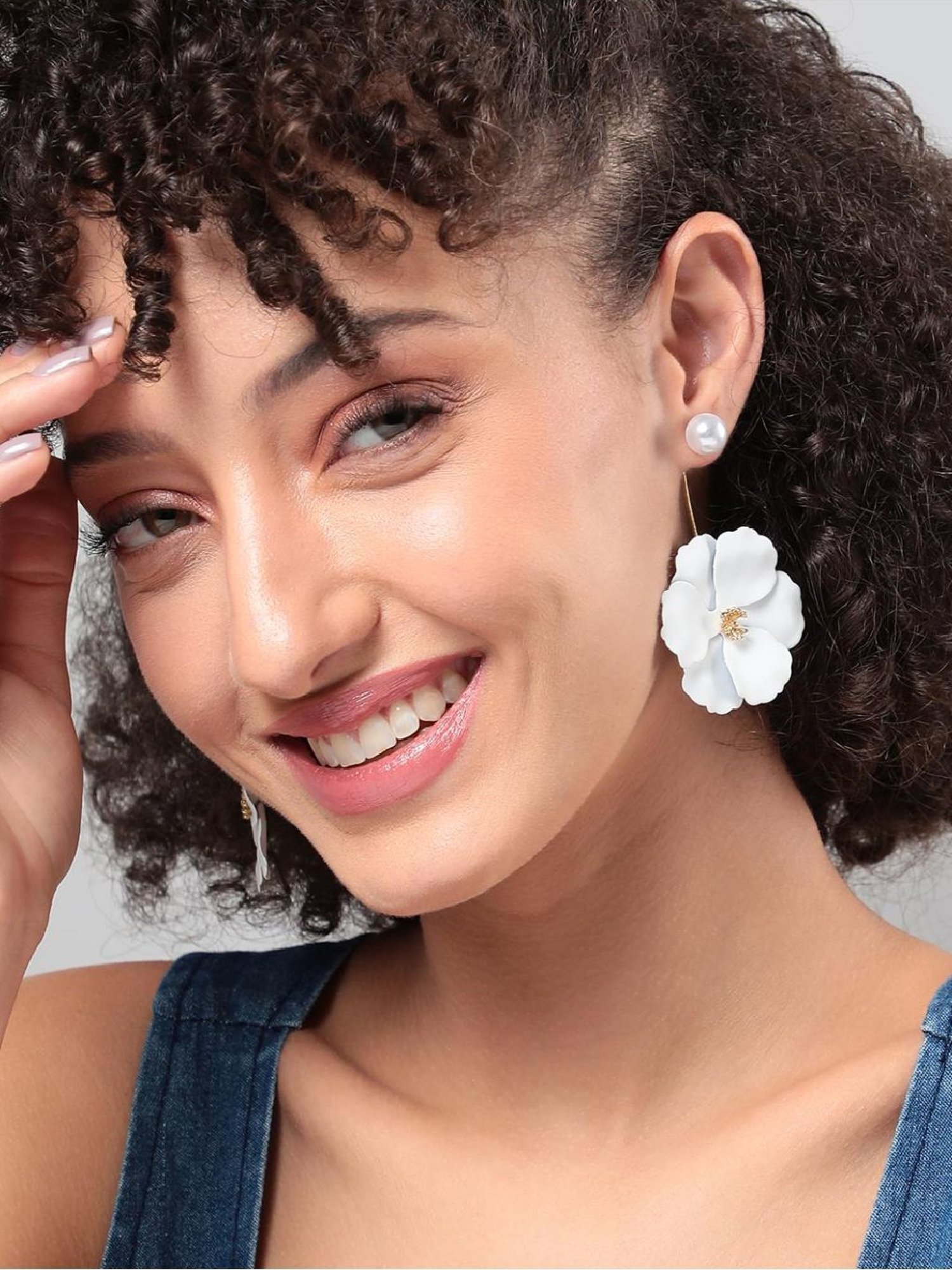 Sohi Women's Floral Hues Stud Earrings  Chalk White