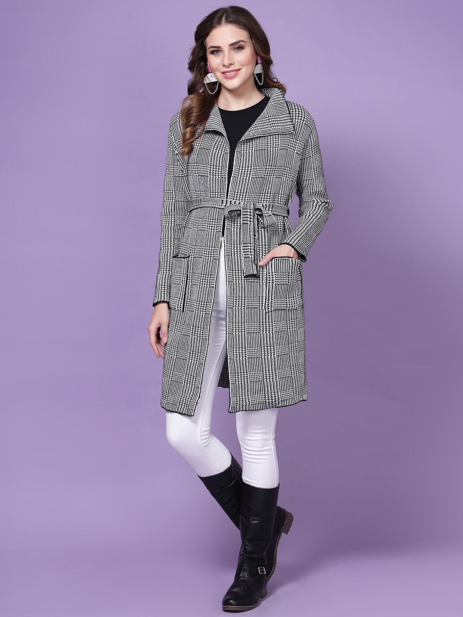 Mafadeny Black Chequered Shrug