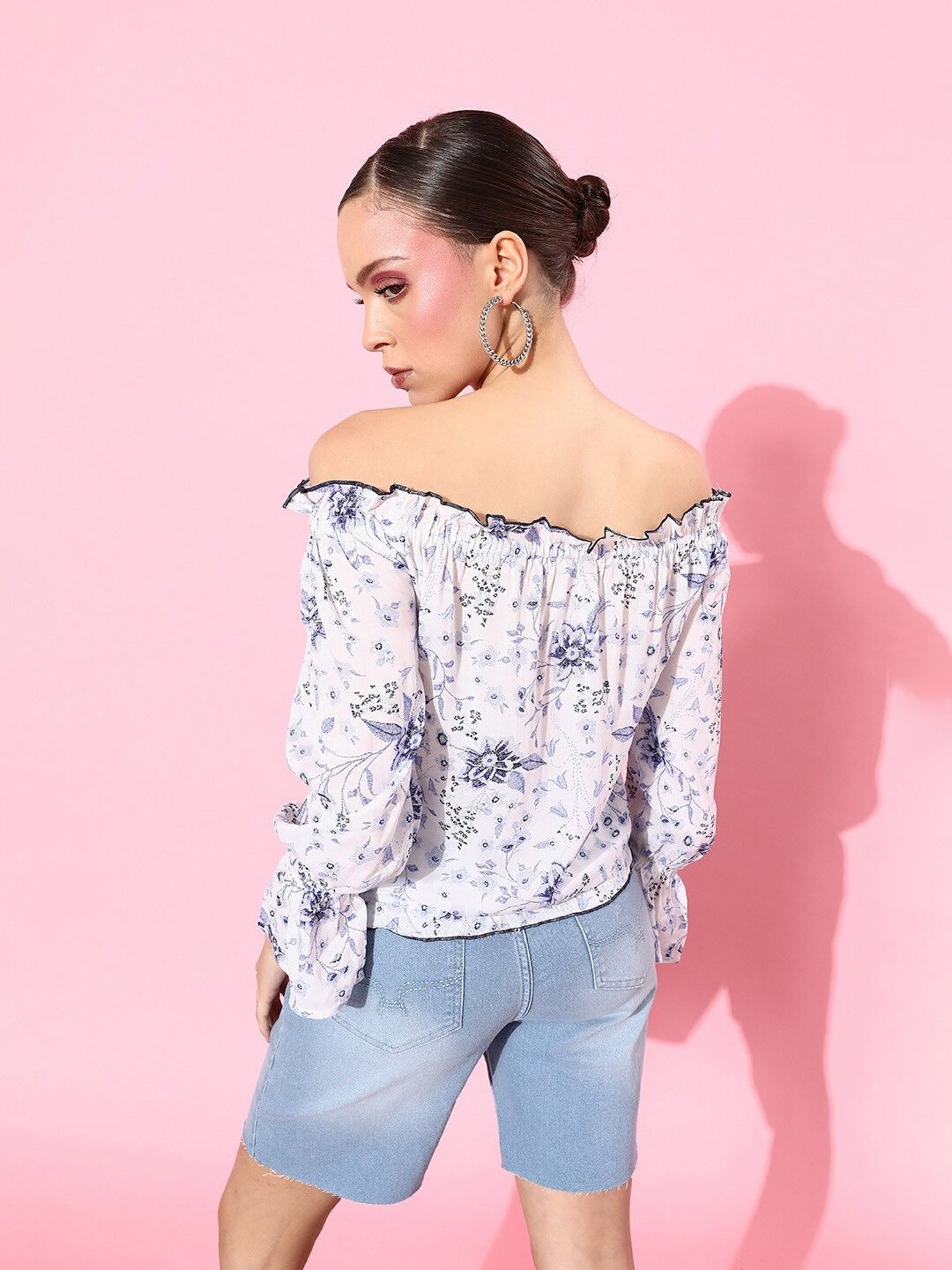 Style Quotient White & Blue Floral Print Top