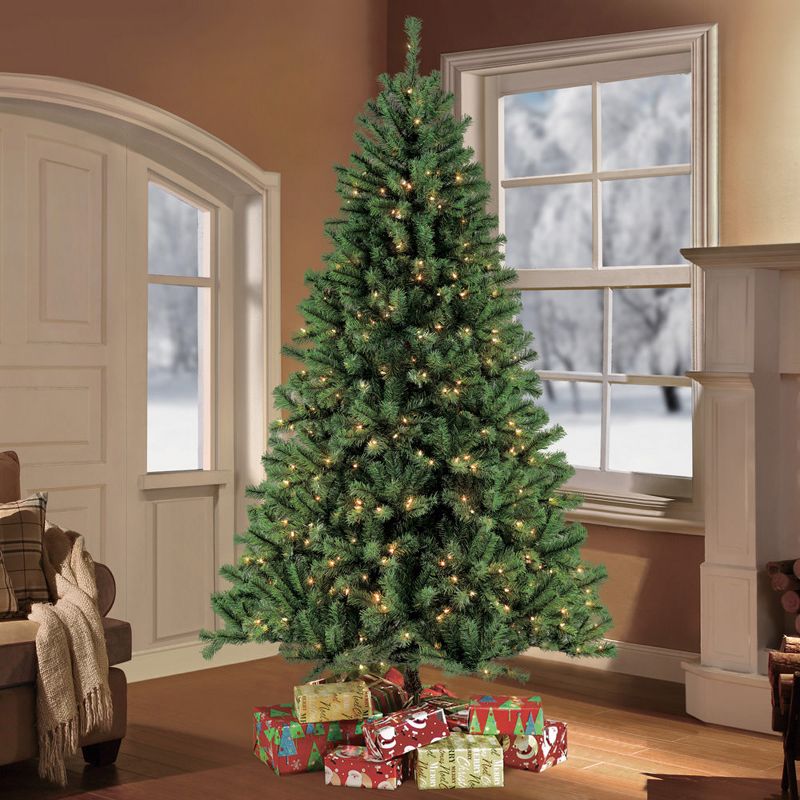 7.5ft Pre-lit Artificial Christmas Tree Full Newcastle Fir - Puleo