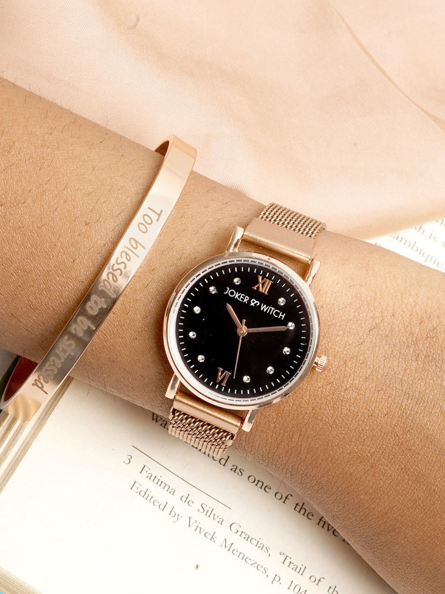 Daniel Klein DKG002-1 Analog Watch for Women With Bracelets