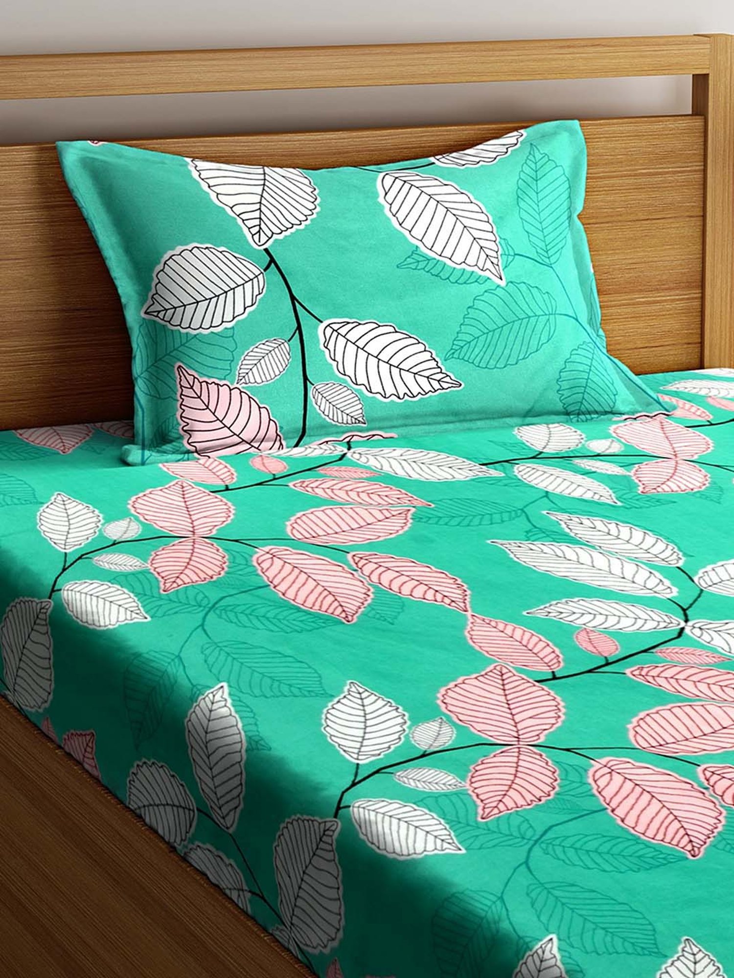 Klotthe Green & Pink Cotton Blend 210 TC Bed Sheets Set