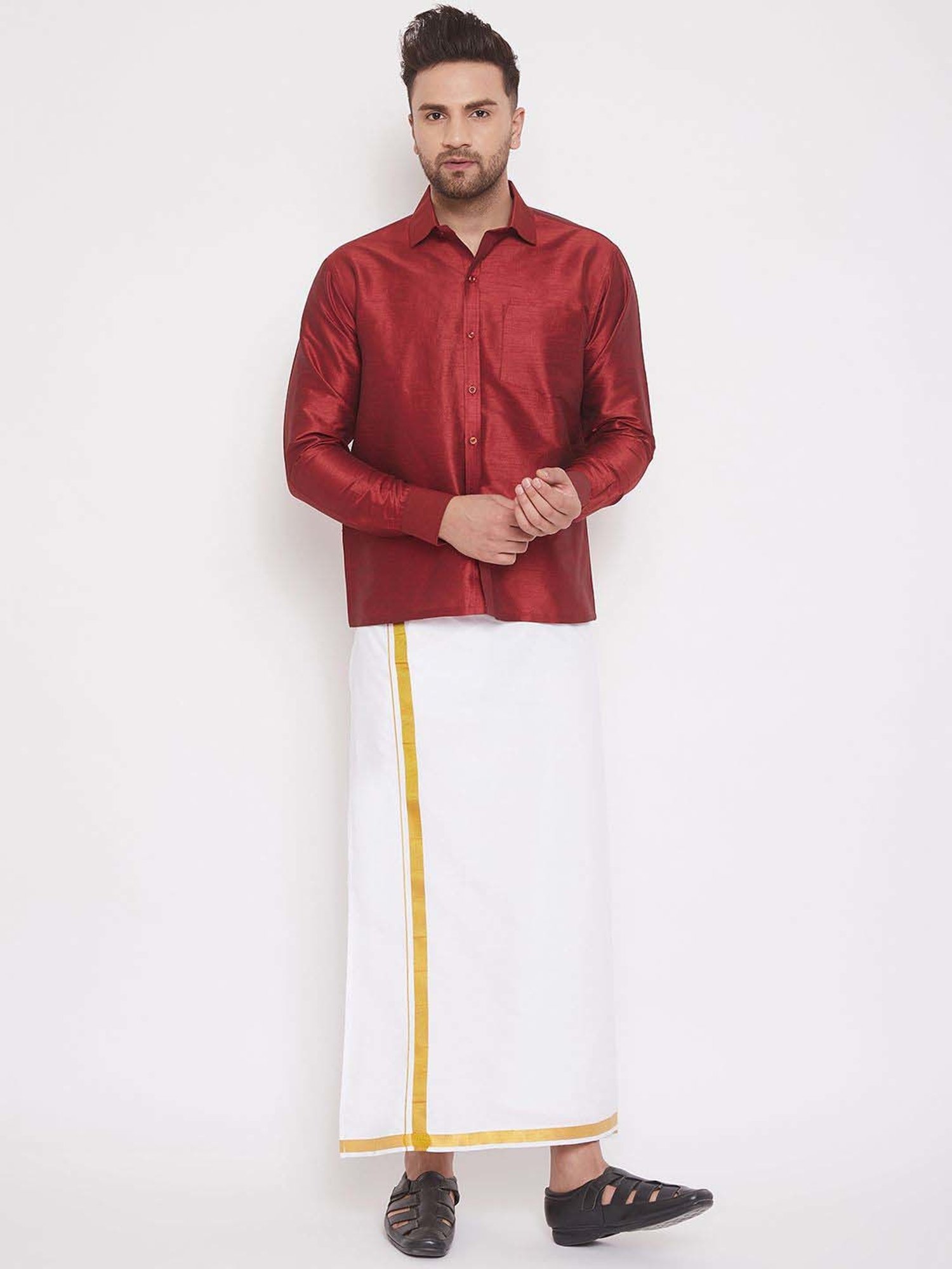 Vastramay Maroon & White Regular Fit Ethnic Shirt With Mundu