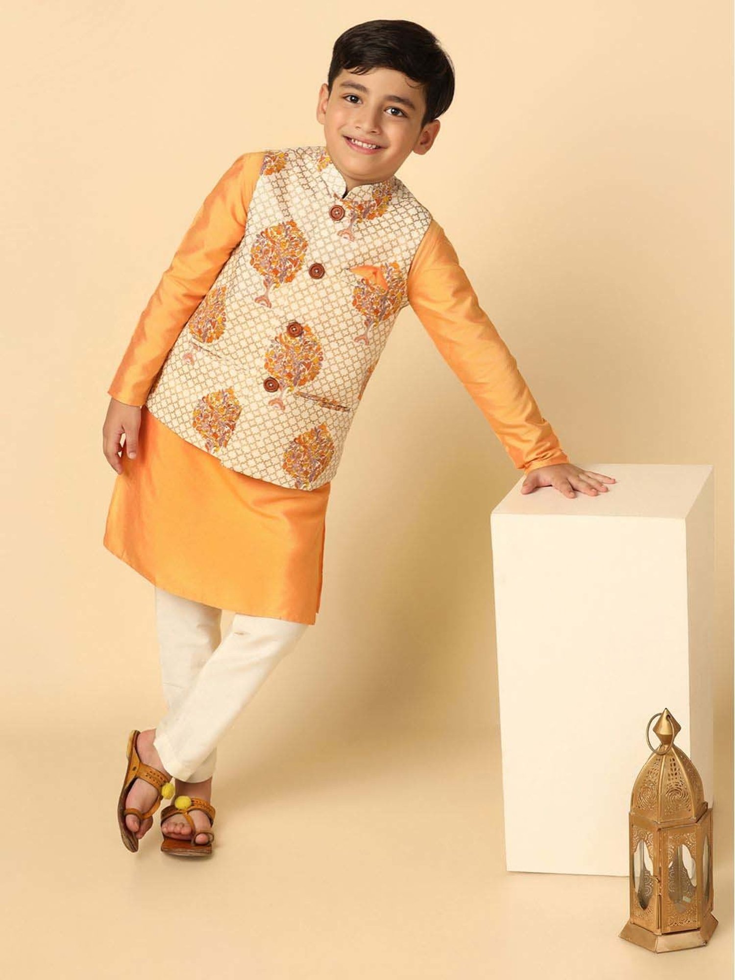 KISAH Kids Yellow & White Printed Full Sleeves Kurta Set