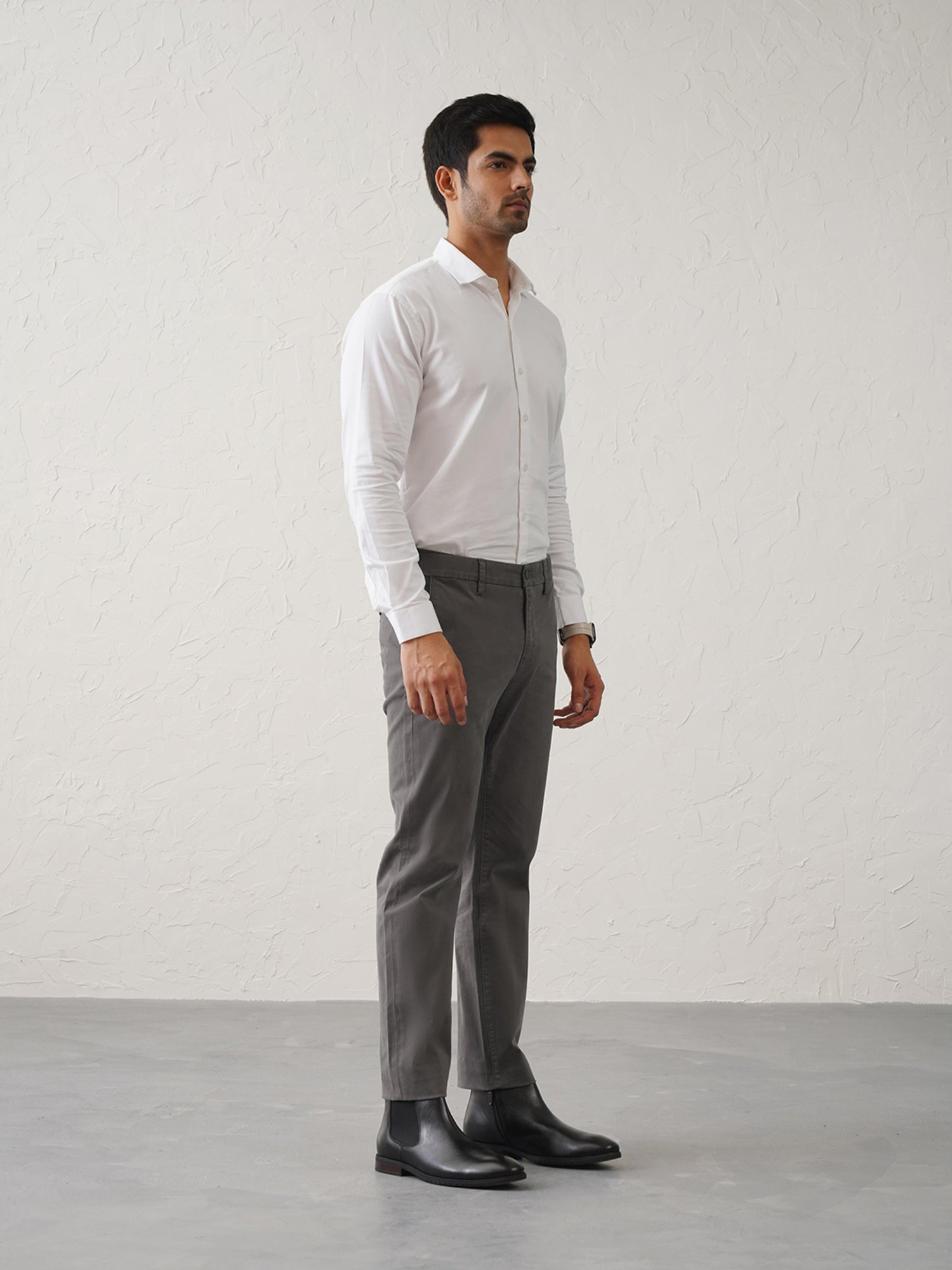 MinusOne Stone Grey Regular Fit Chinos