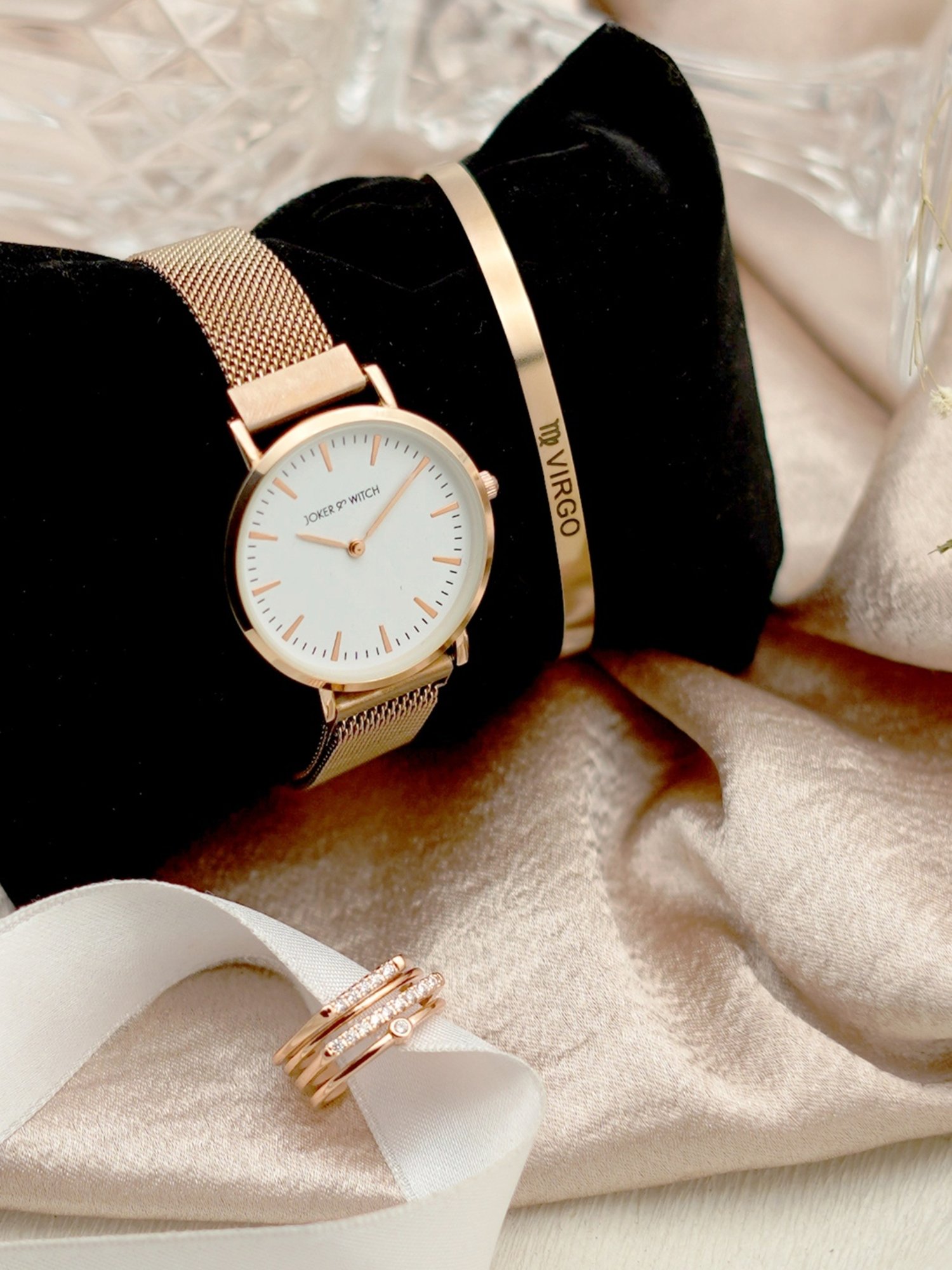 Joker & WItch JWBS294 Analog Watch with Bracelet Gift Set for Women