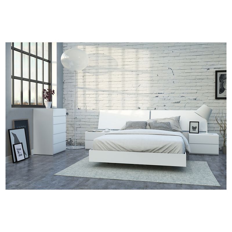 5pc Queen District Bedroom Set - Nexera
